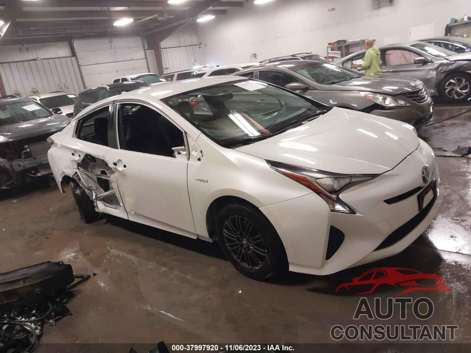 TOYOTA PRIUS 2016 - JTDKBRFU1G3003404
