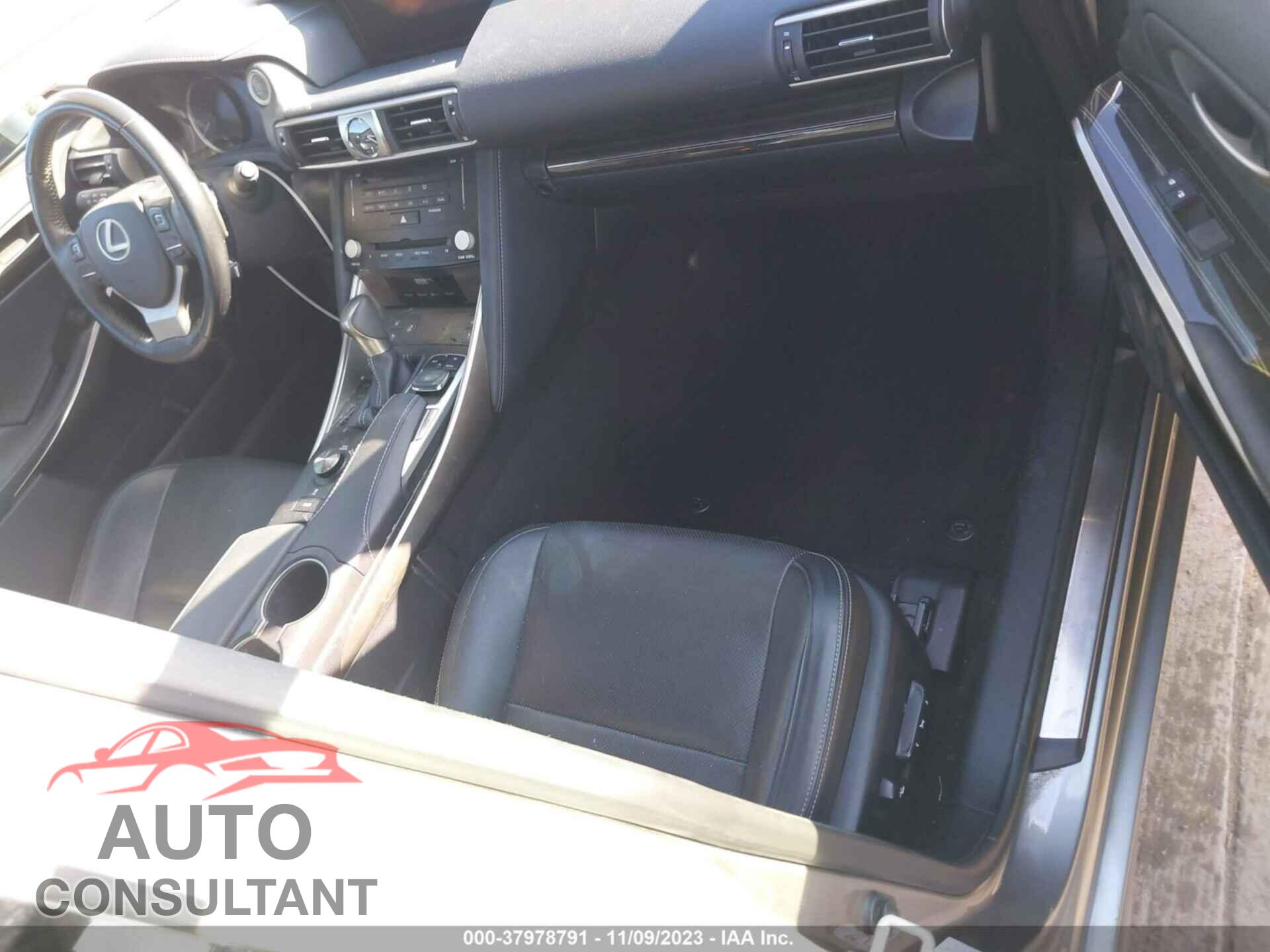LEXUS IS 2017 - JTHCE1D27H5013342