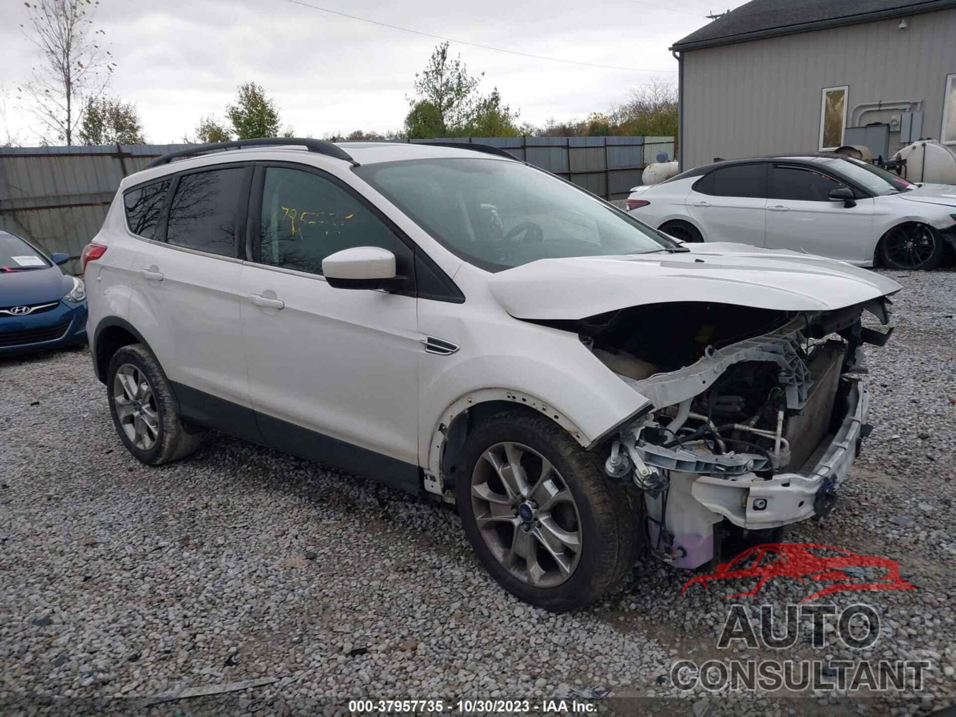 FORD ESCAPE 2015 - 1FMCU0GX3FUA66964