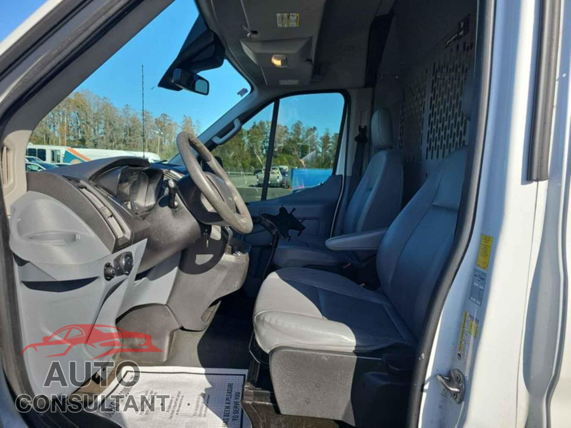 FORD TRANSIT 2018 - 1FTYR2CM0JKA15266