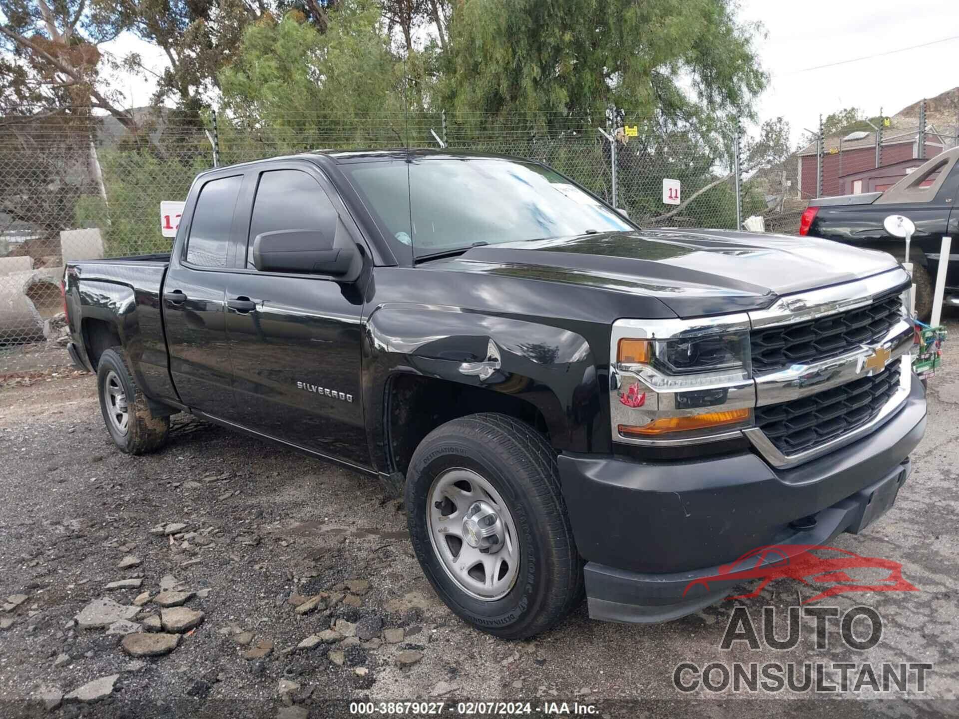 CHEVROLET SILVERADO 1500 2017 - 1GCVKNEC8HZ278796