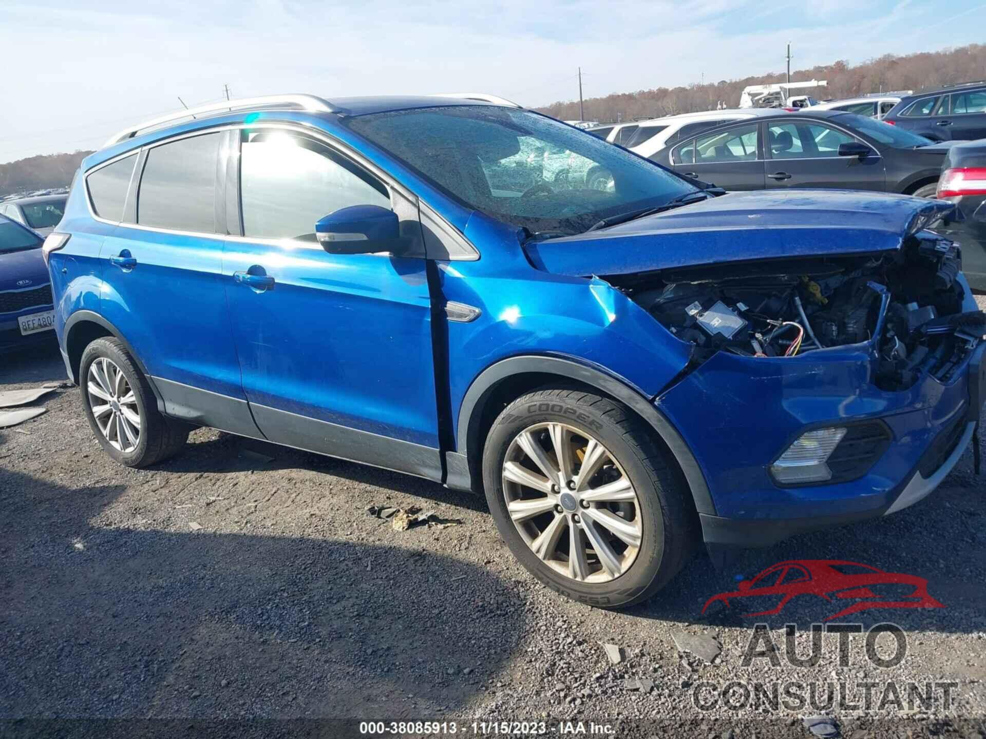 FORD ESCAPE 2017 - 1FMCU0J92HUB74859