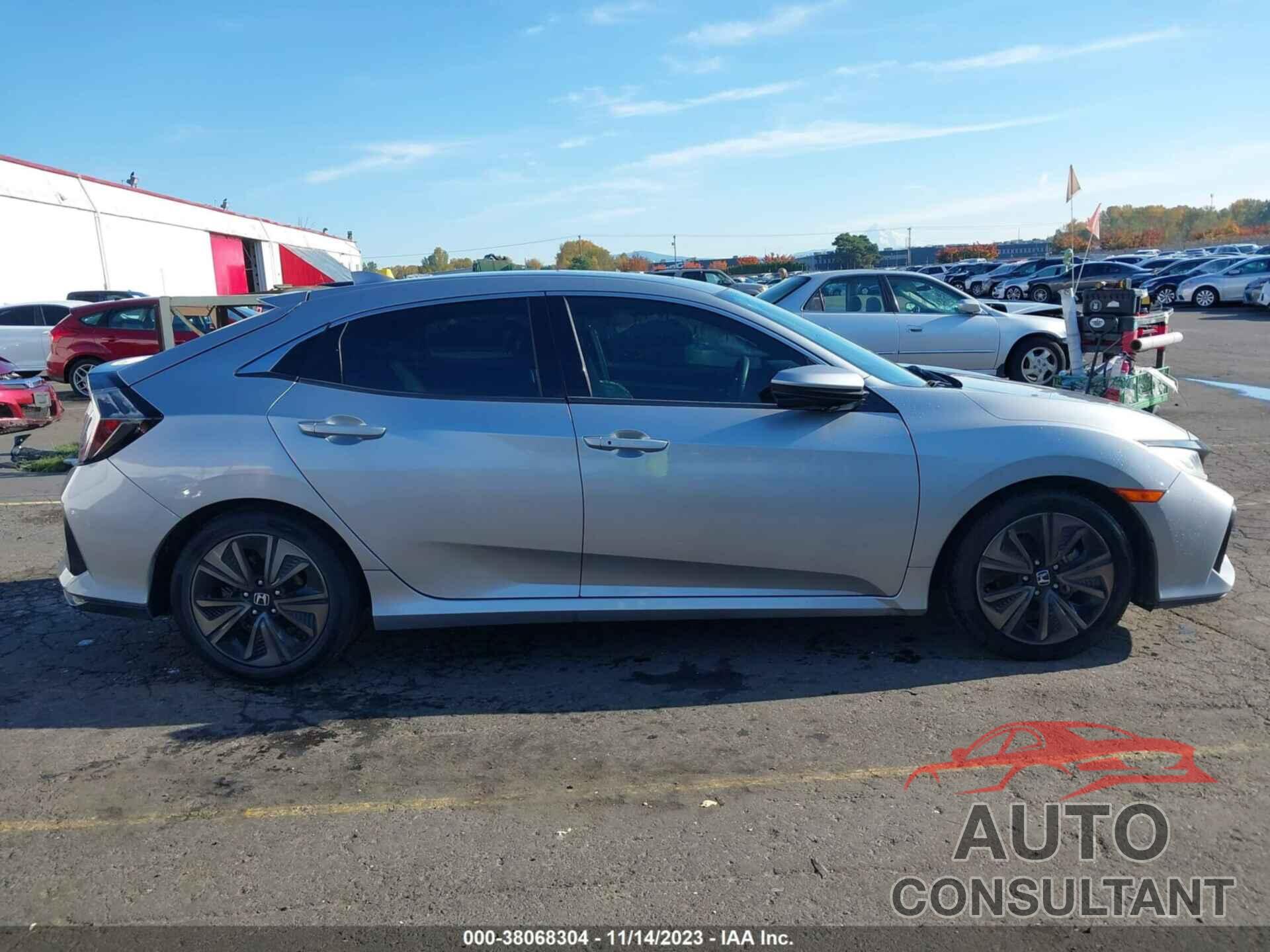 HONDA CIVIC 2018 - SHHFK7H50JU213223