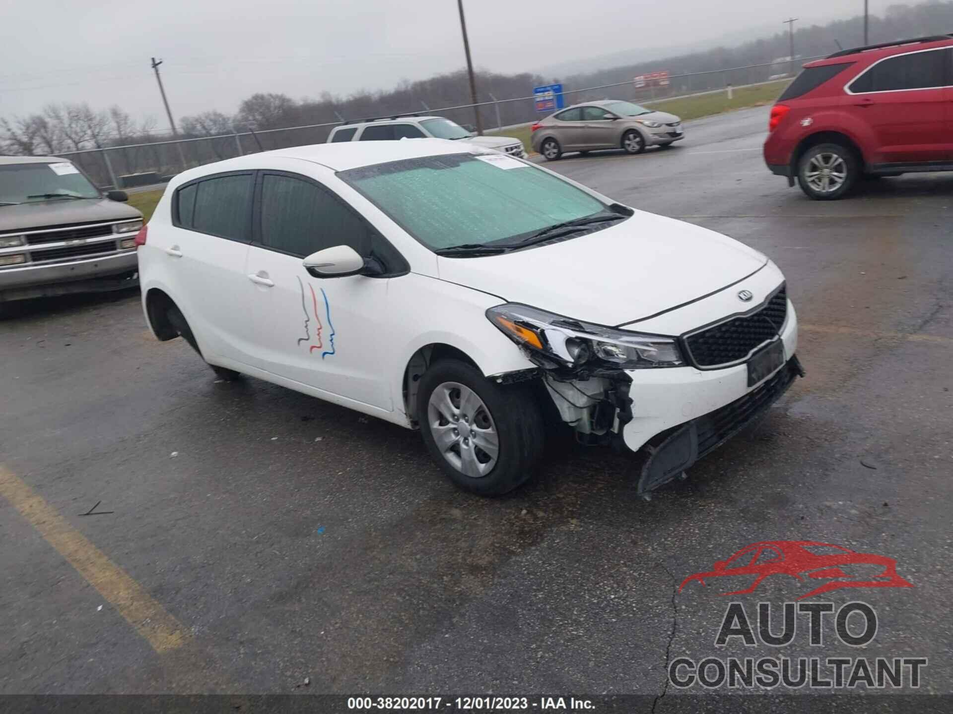 KIA FORTE 2018 - KNAFK5A89J5772729