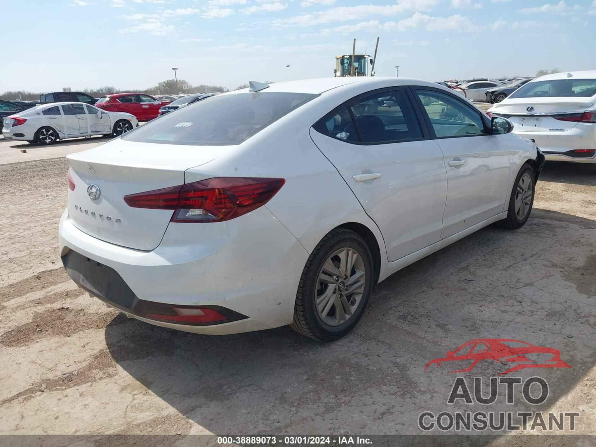 HYUNDAI ELANTRA 2019 - 5NPD84LF7KH480853