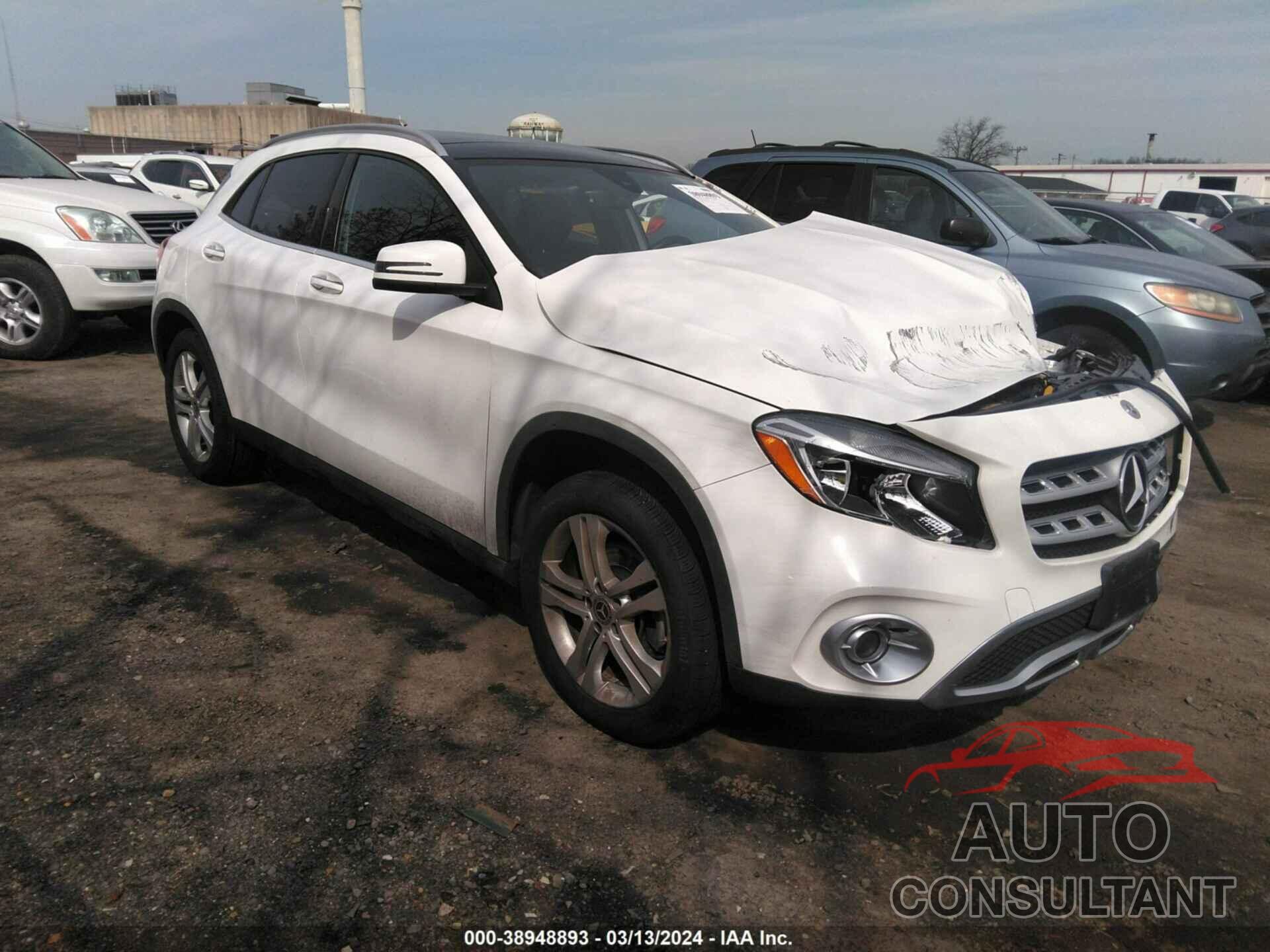 MERCEDES-BENZ GLA 250 2018 - WDCTG4GB0JJ524147