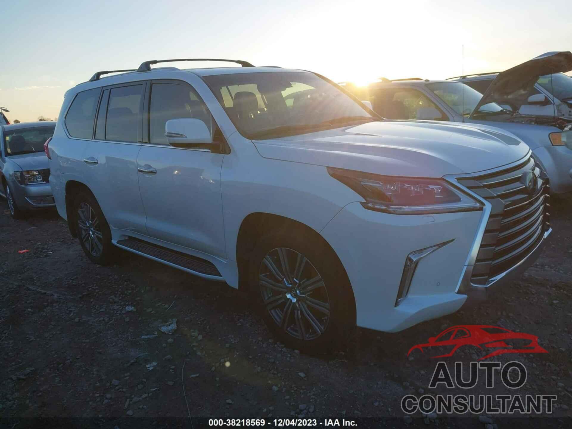 LEXUS LX 570 2016 - JTJHY7AX2G4217338