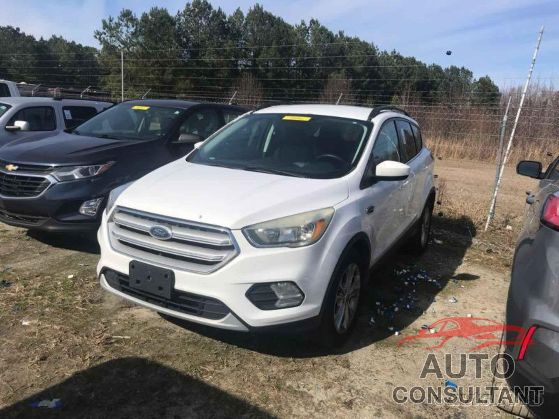 FORD ESCAPE 2018 - 1FMCU0GD3JUB17412