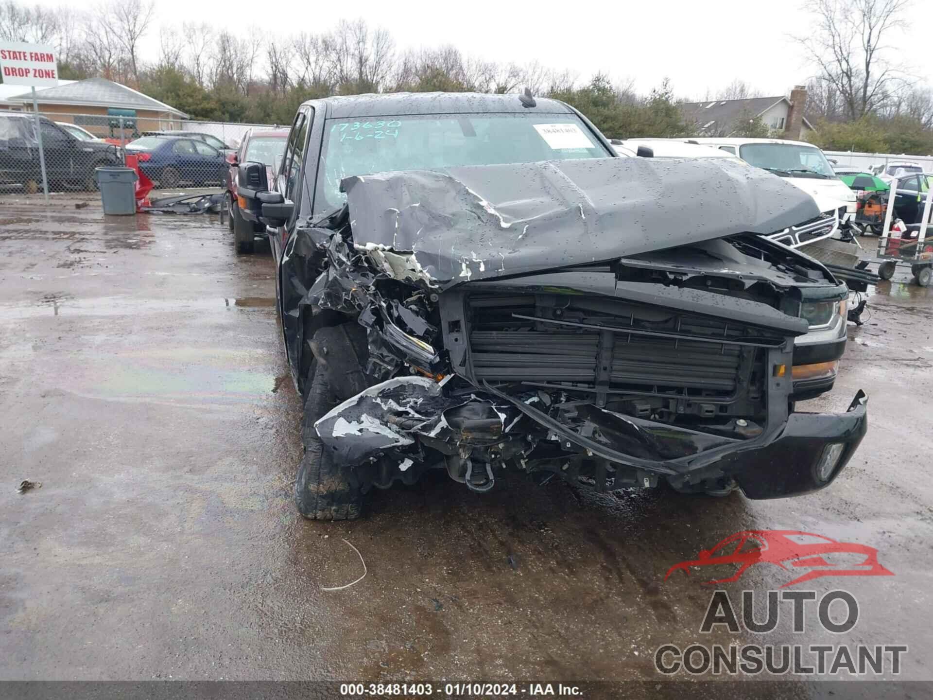 CHEVROLET SILVERADO 2018 - 3GCUKREC8JG418452