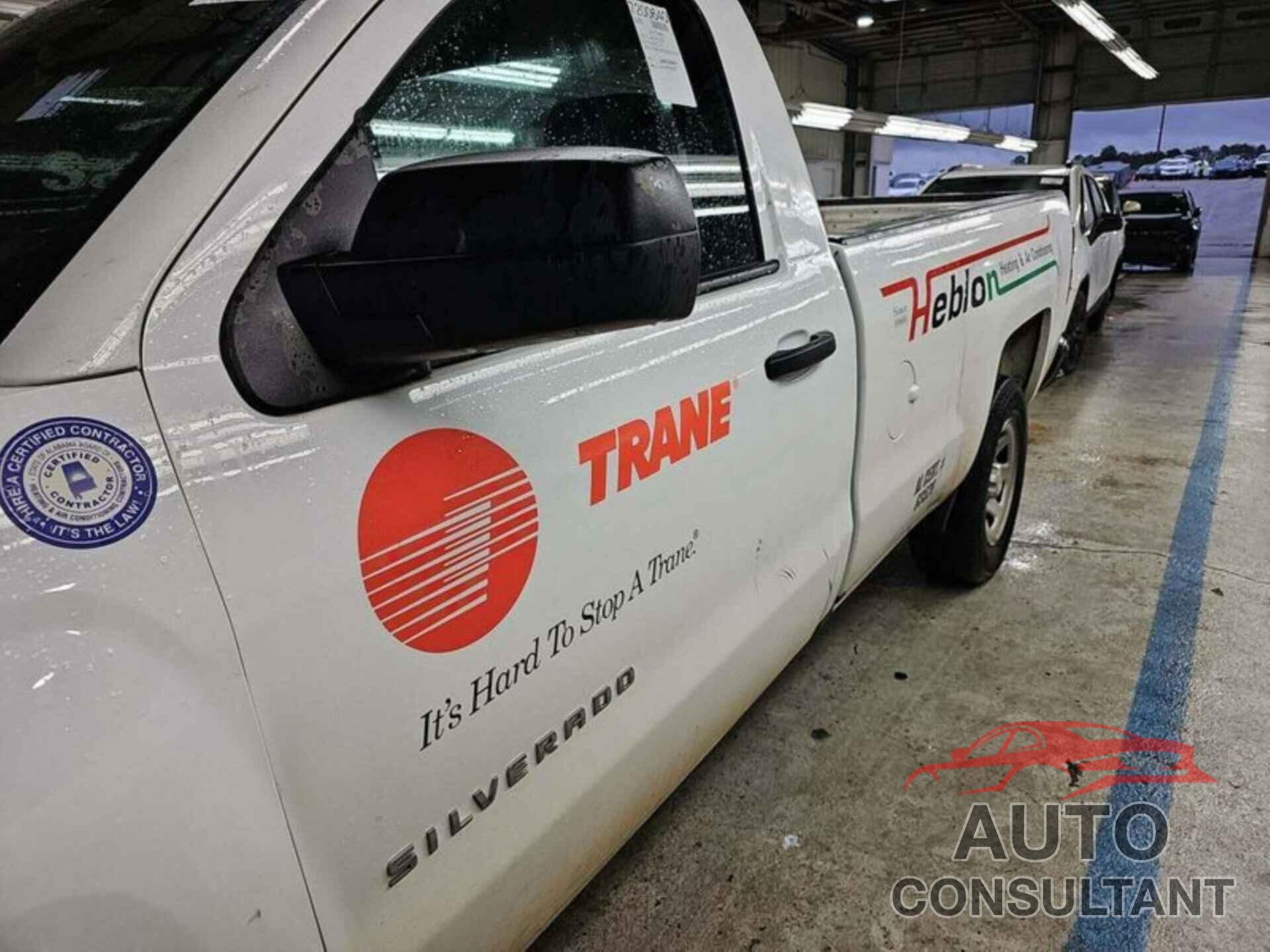 CHEVROLET SILVERADO 1500 2017 - 1GCNCNEC8HZ187640