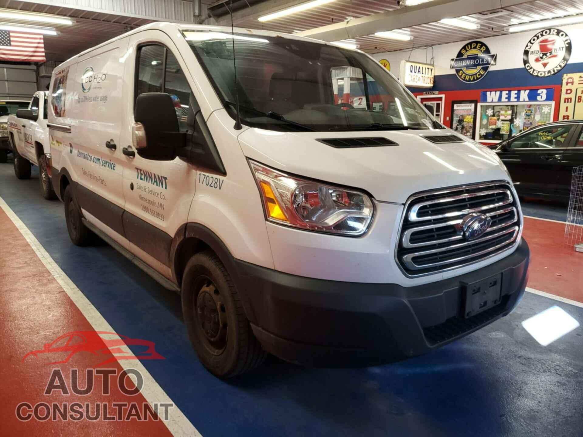 FORD TRANSIT-150 2017 - 1FTYE1YMXHKA19429