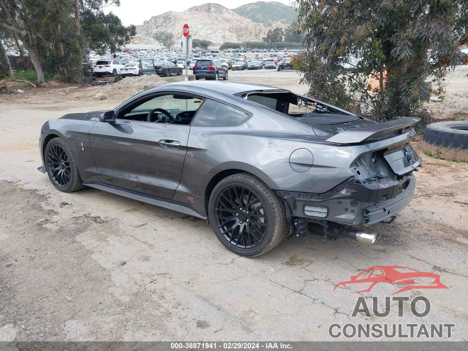 FORD MUSTANG 2018 - 1FA6P8TH4J5123333