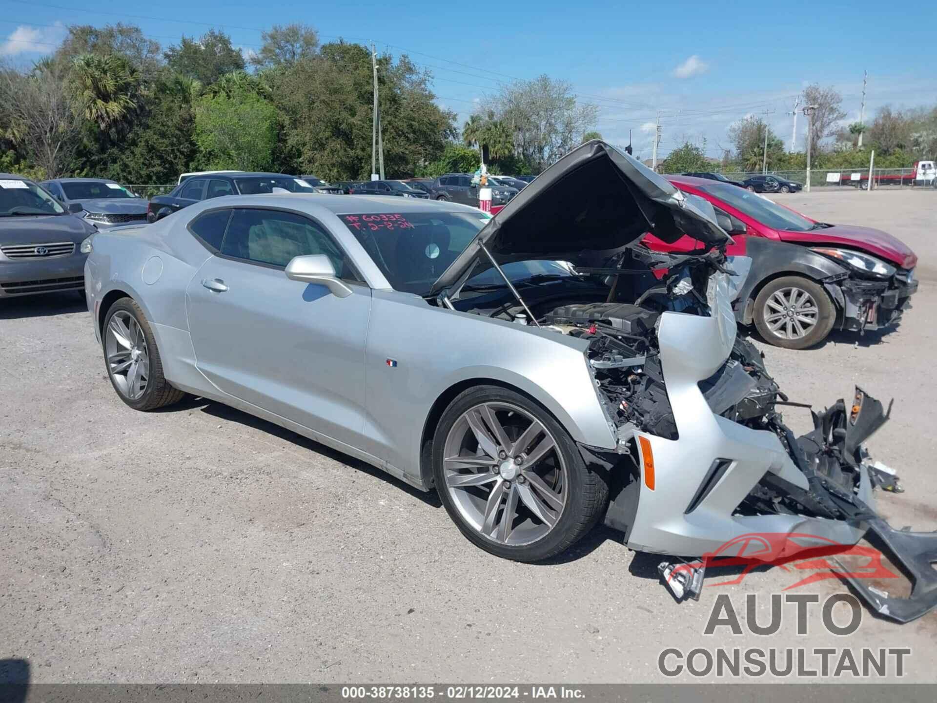 CHEVROLET CAMARO 2018 - 1G1FB1RX4J0115026