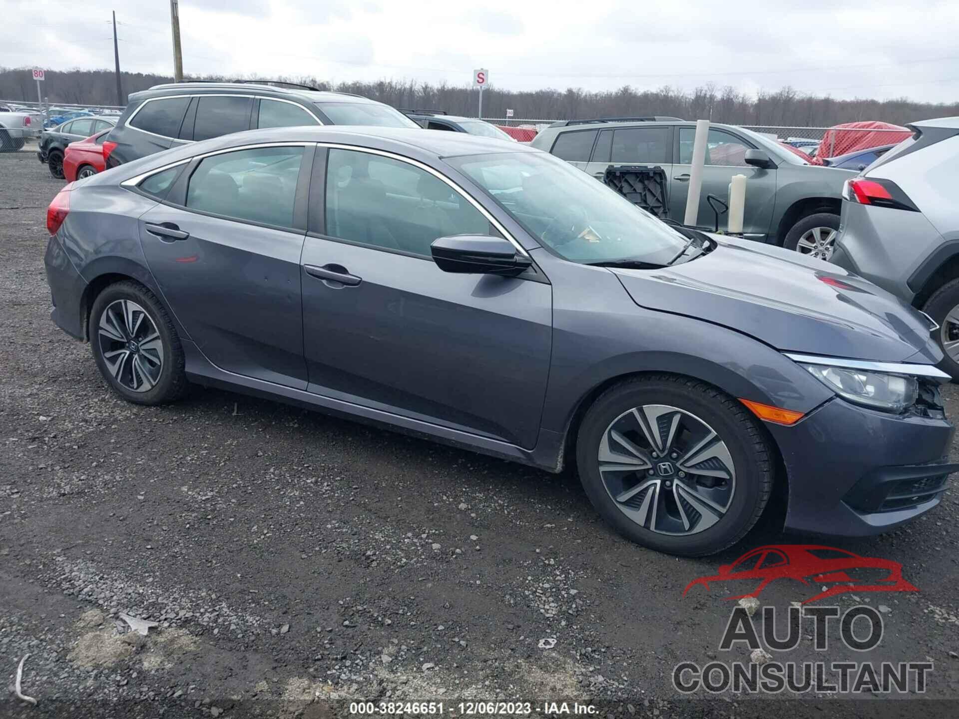 HONDA CIVIC 2018 - 2HGFC2F58JH578233