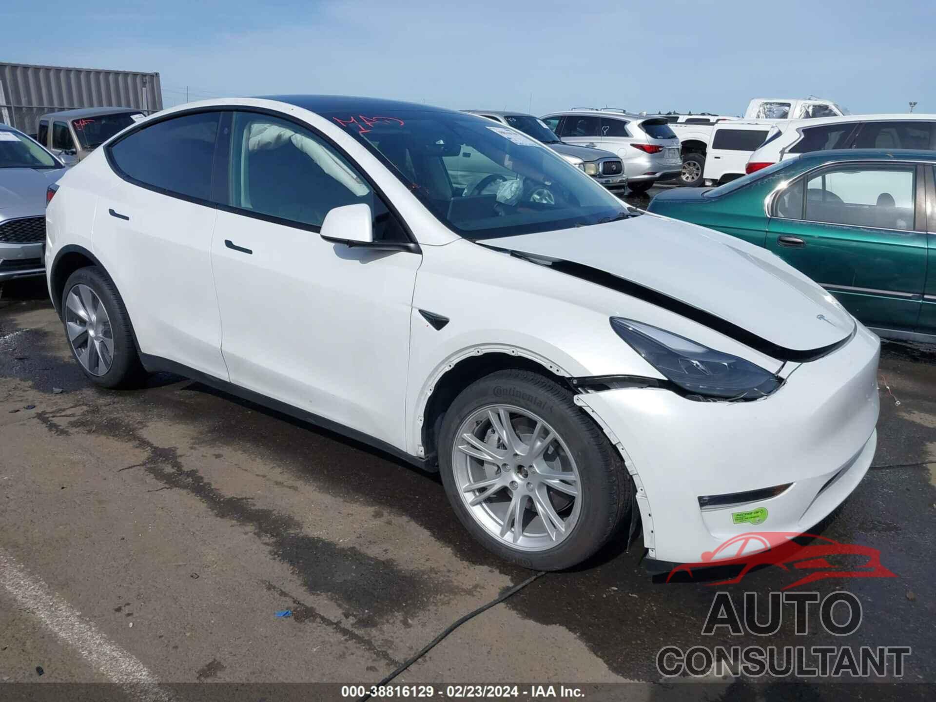 TESLA MODEL Y 2023 - 7SAYGDEE1PF668382