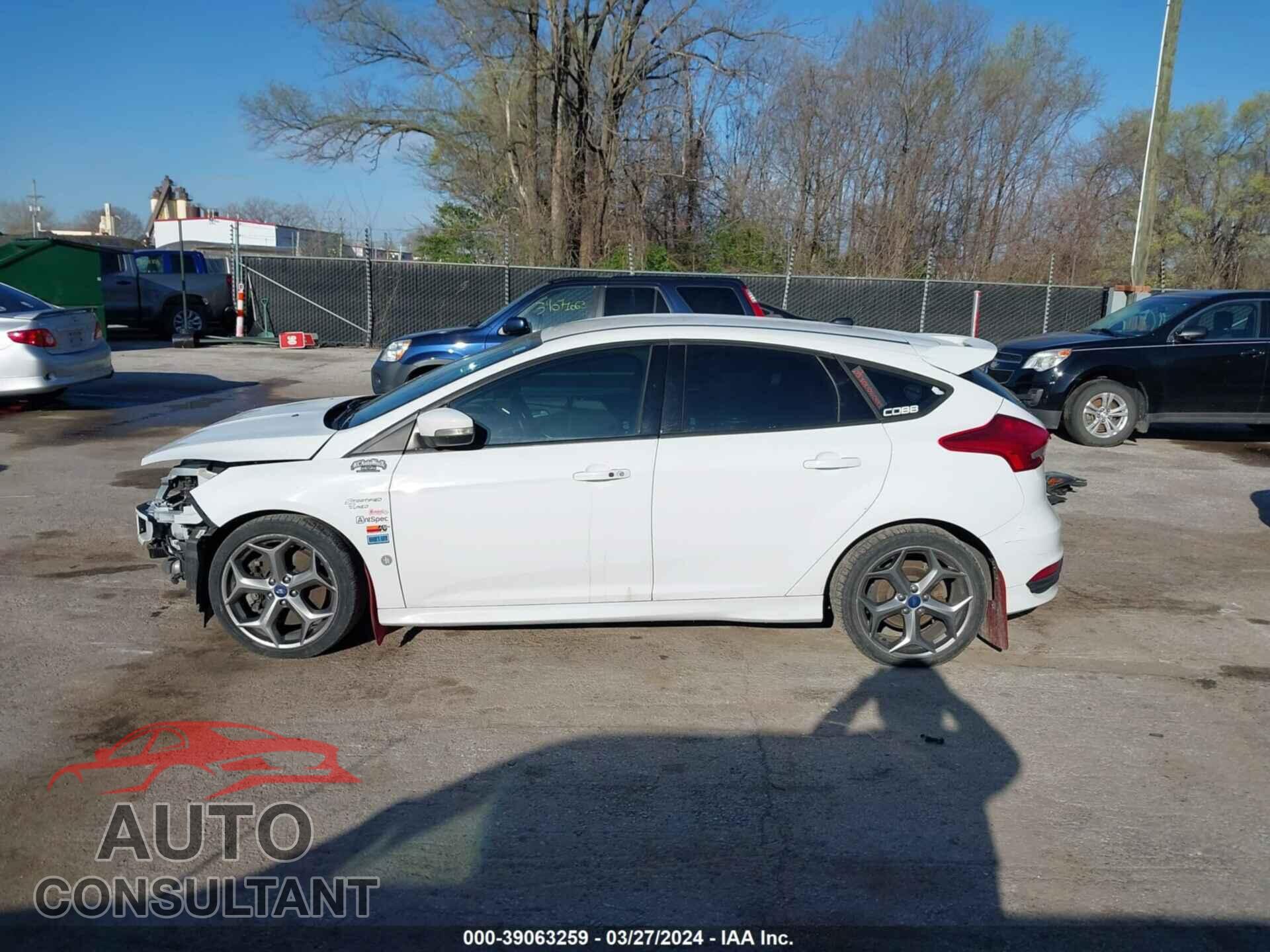 FORD FOCUS ST 2016 - 1FADP3L97GL362236