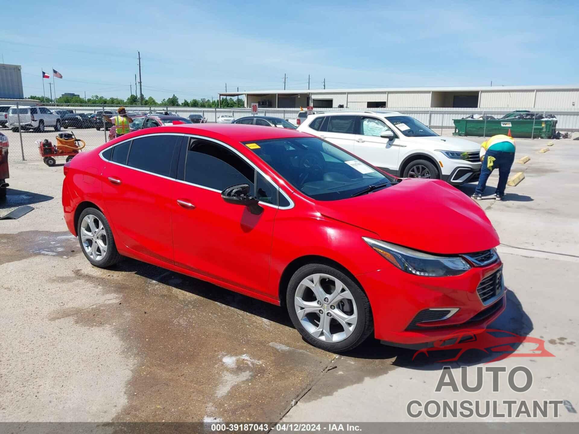 CHEVROLET CRUZE 2018 - 1G1BF5SMXJ7199774