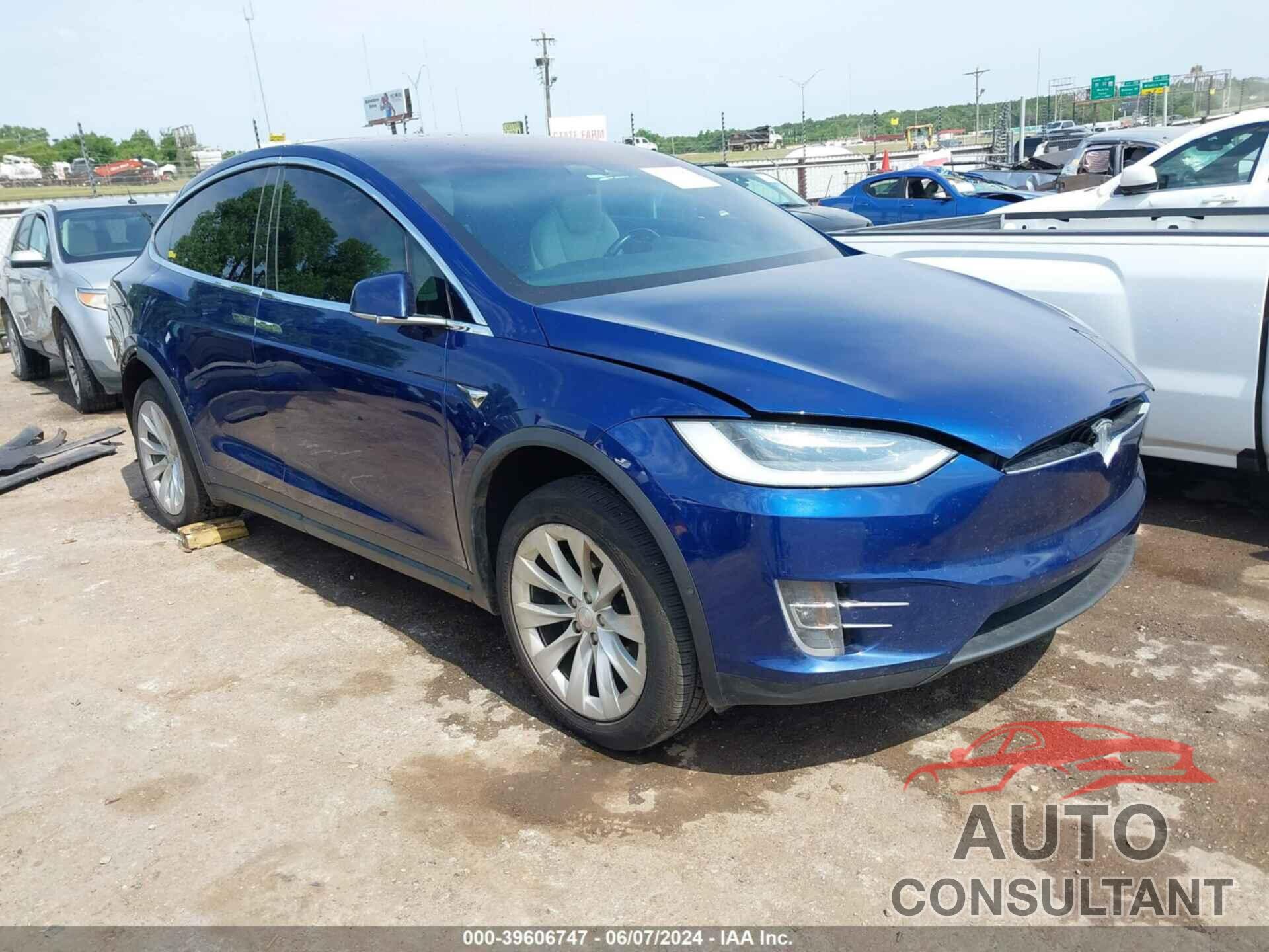 TESLA MODEL X 2019 - 5YJXCBE28KF203265