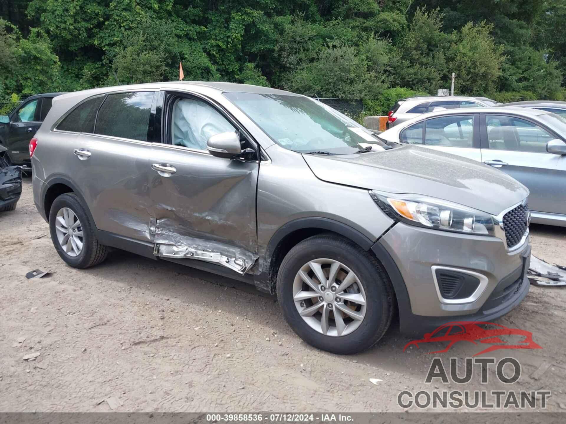 KIA SORENTO 2018 - 5XYPG4A33JG426271