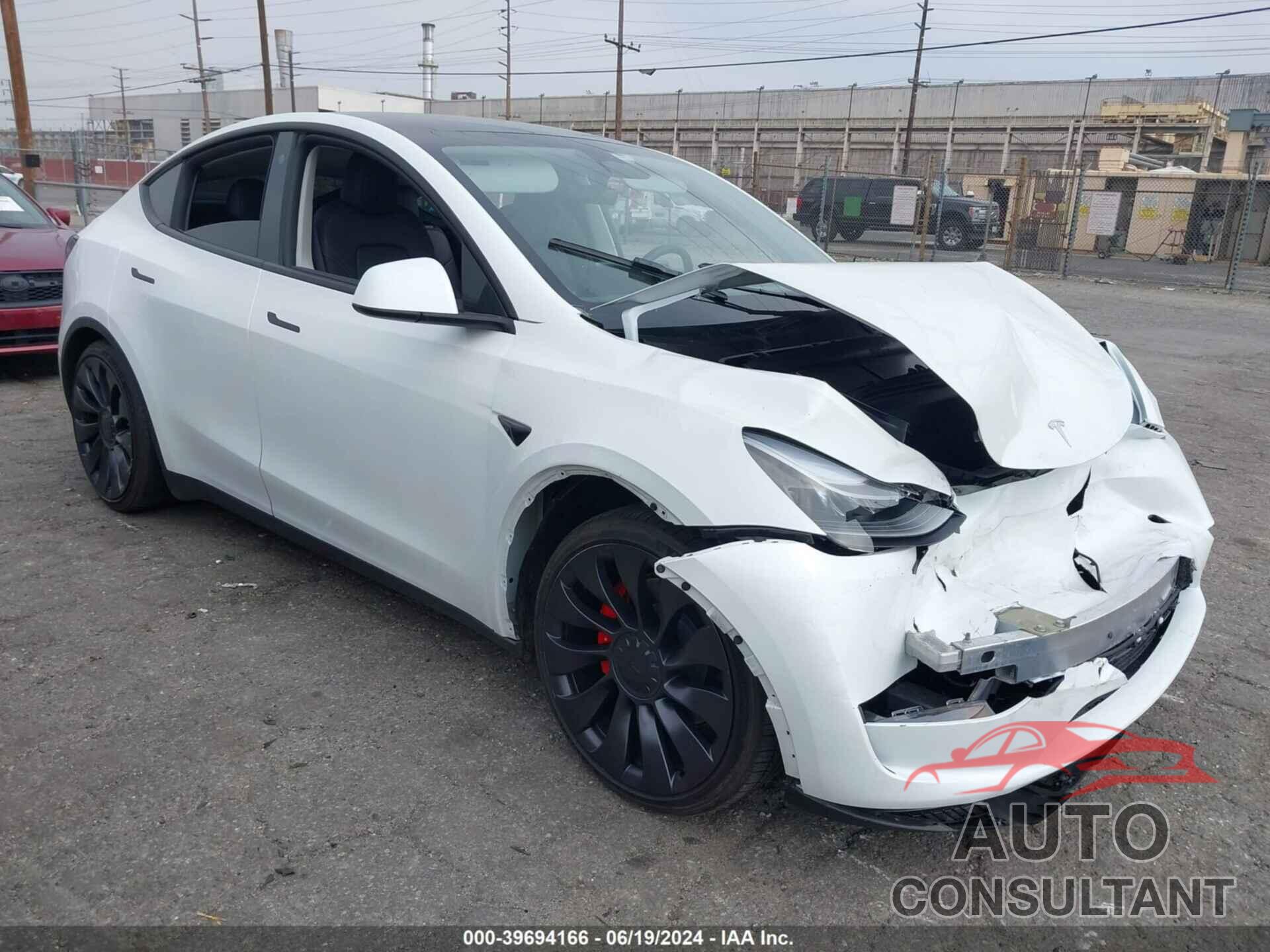 TESLA MODEL Y 2023 - 7SAYGDEF6PF779499