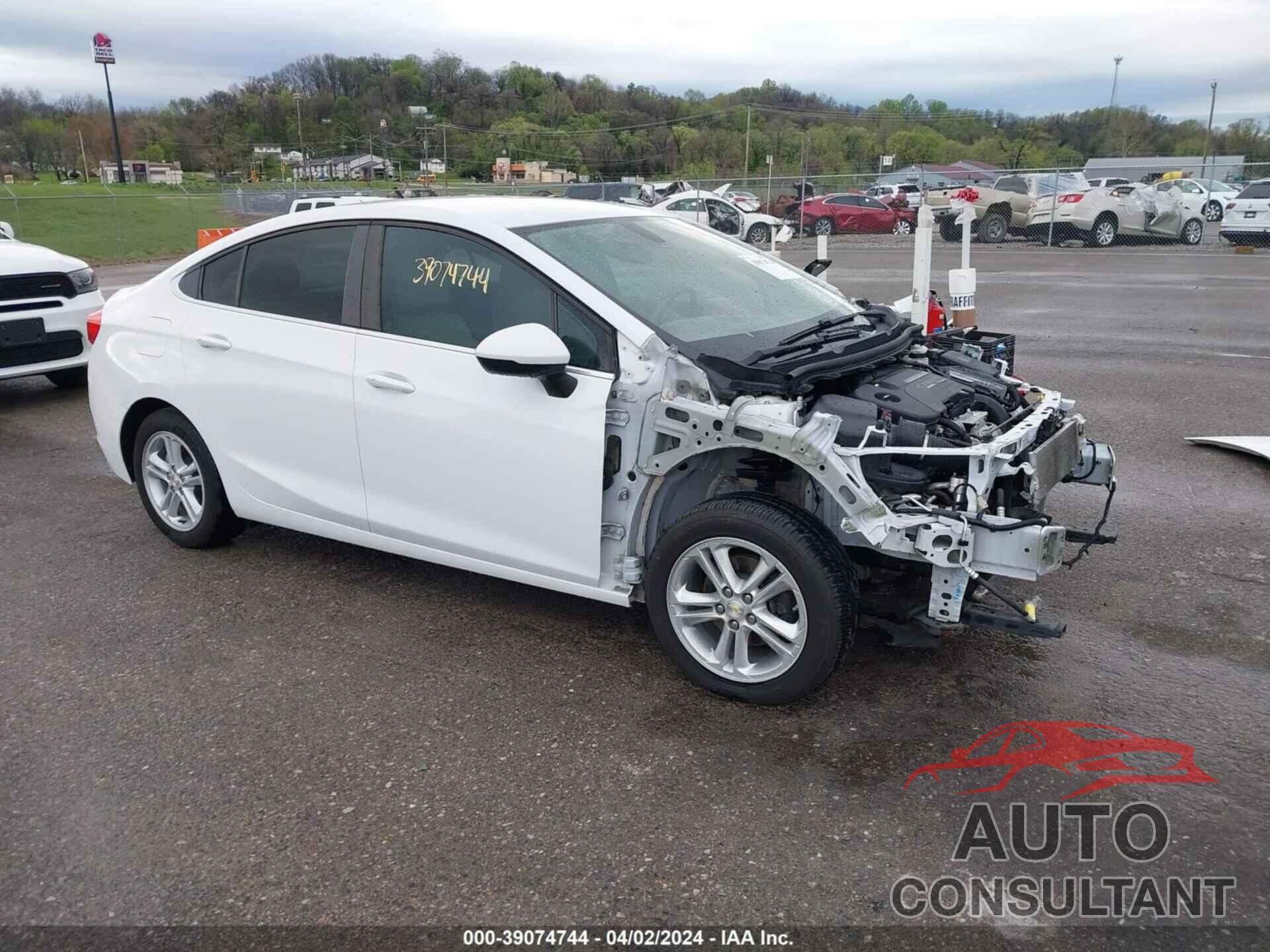 CHEVROLET CRUZE 2017 - 1G1BE5SM7H7111096