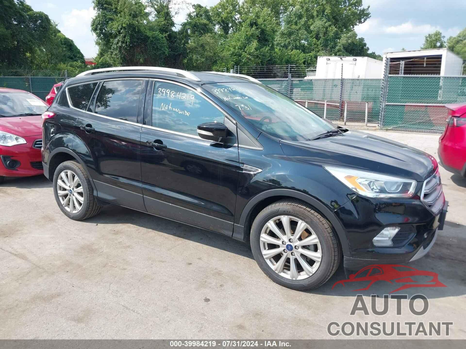 FORD ESCAPE 2017 - 1FMCU0JD7HUC84987