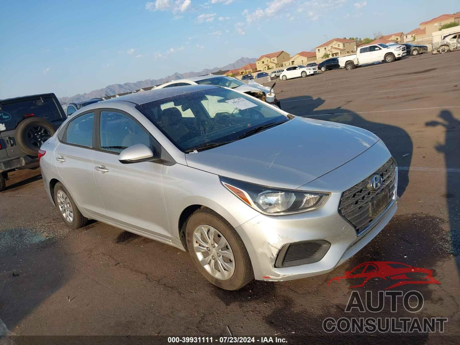 HYUNDAI ACCENT 2018 - 3KPC24A39JE015323