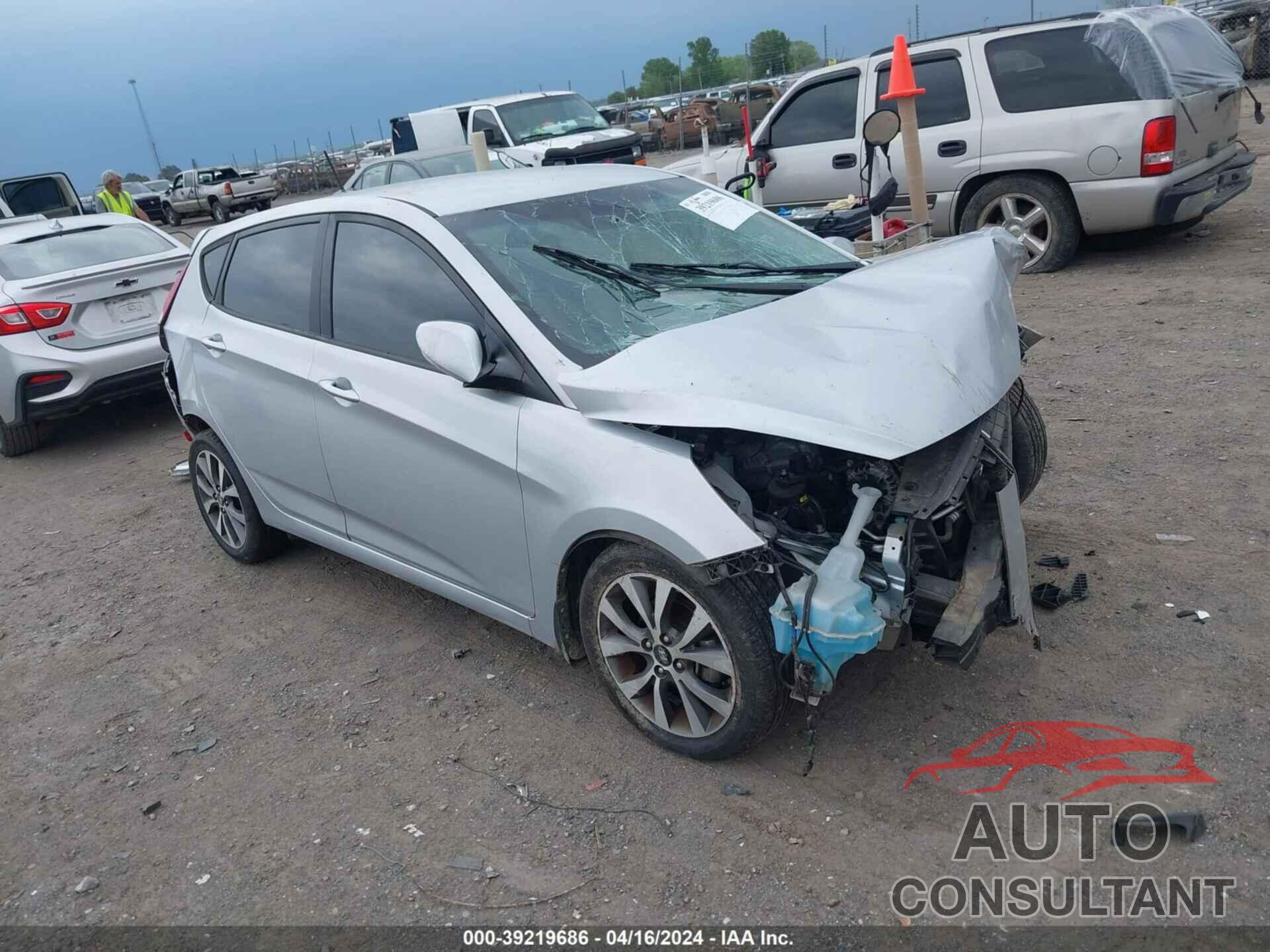 HYUNDAI ACCENT 2017 - KMHCU5AE4HU333214