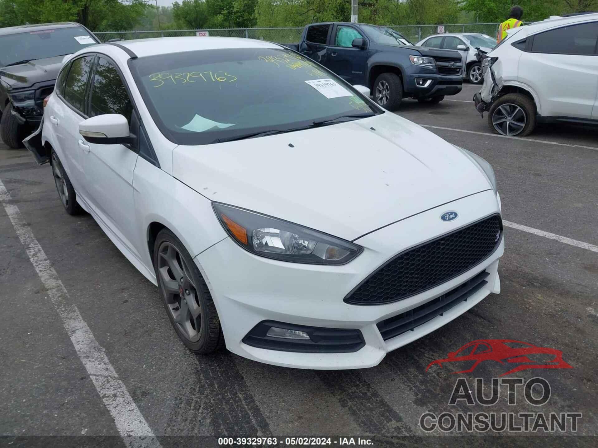 FORD FOCUS ST 2018 - 1FADP3L93JL242490