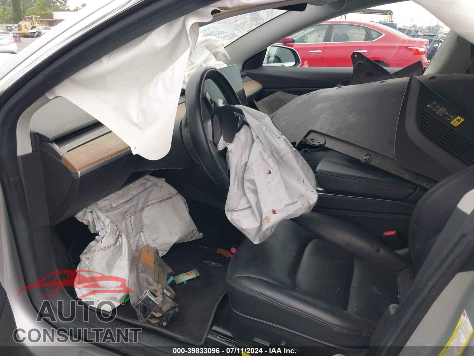 TESLA MODEL 3 2018 - 5YJ3E1EA8JF043770
