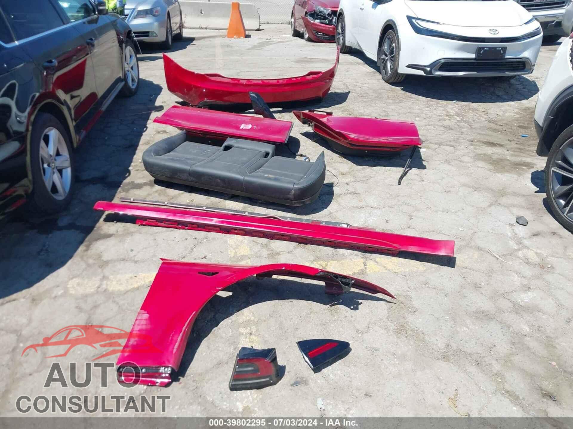 TESLA MODEL S 2022 - 5YJSA1E64NF483297