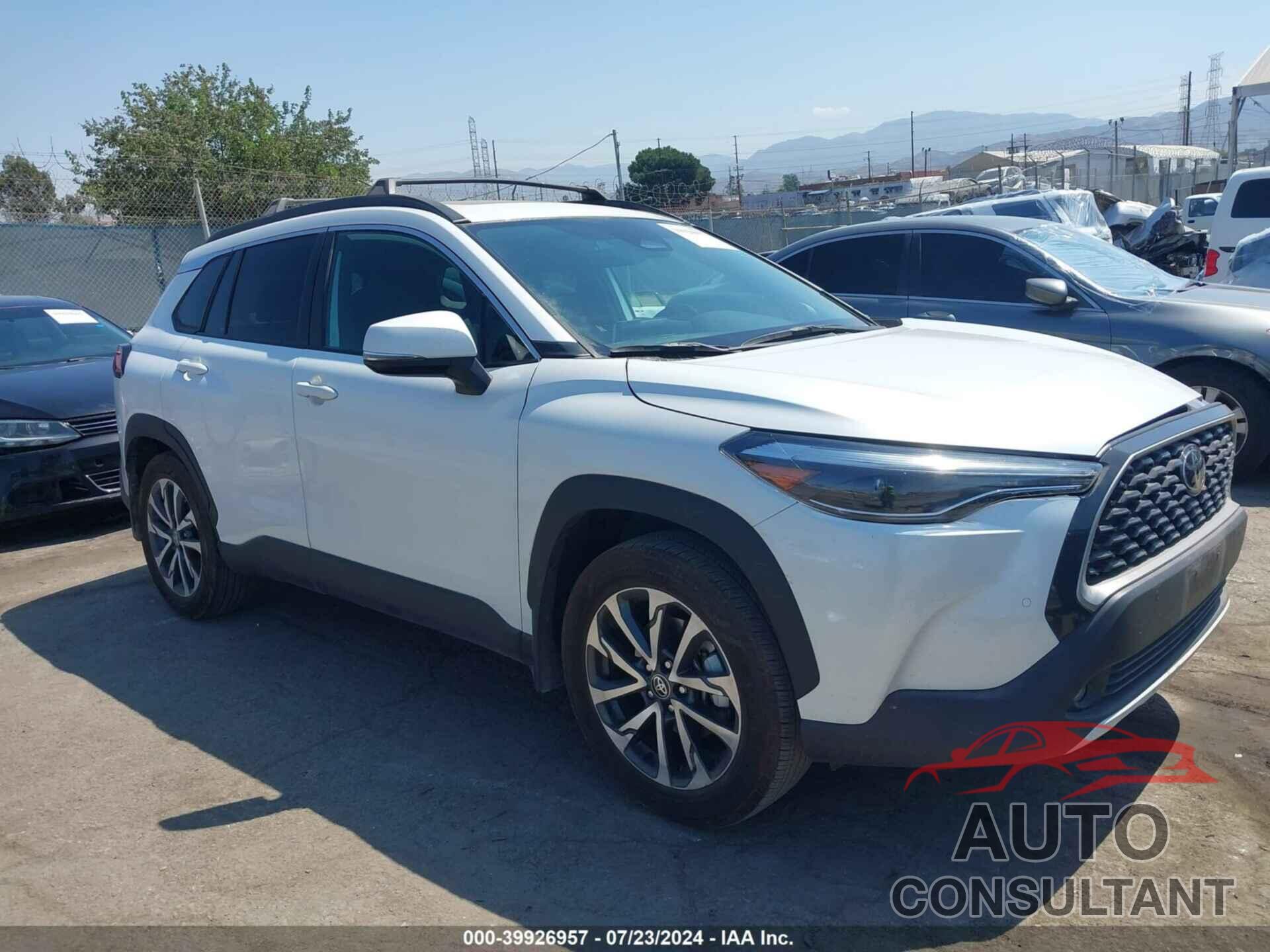 TOYOTA COROLLA CROSS 2023 - 7MUDAAAG1PV063380