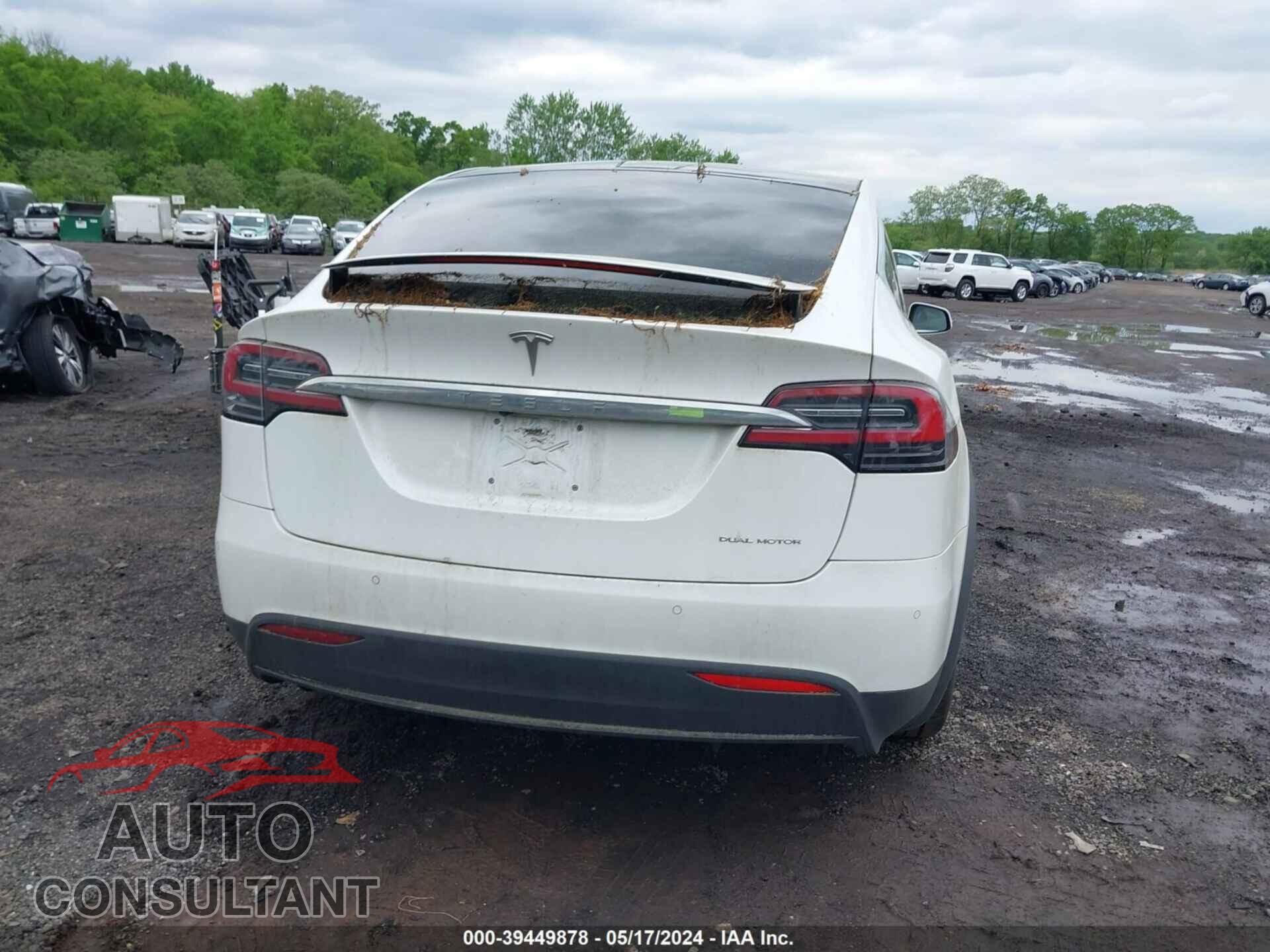 TESLA MODEL X 2020 - 5YJXCAE27LF237757