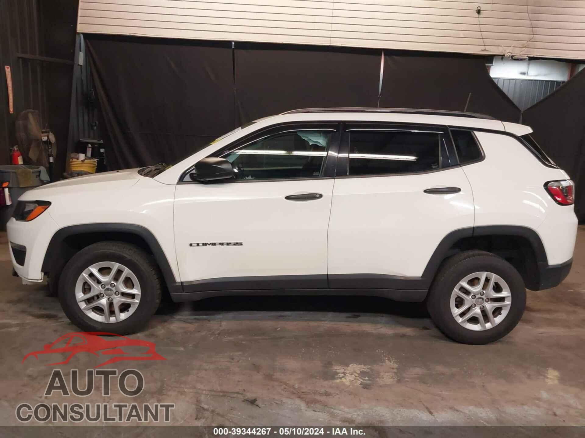 JEEP COMPASS 2017 - 3C4NJDAB7HT642384