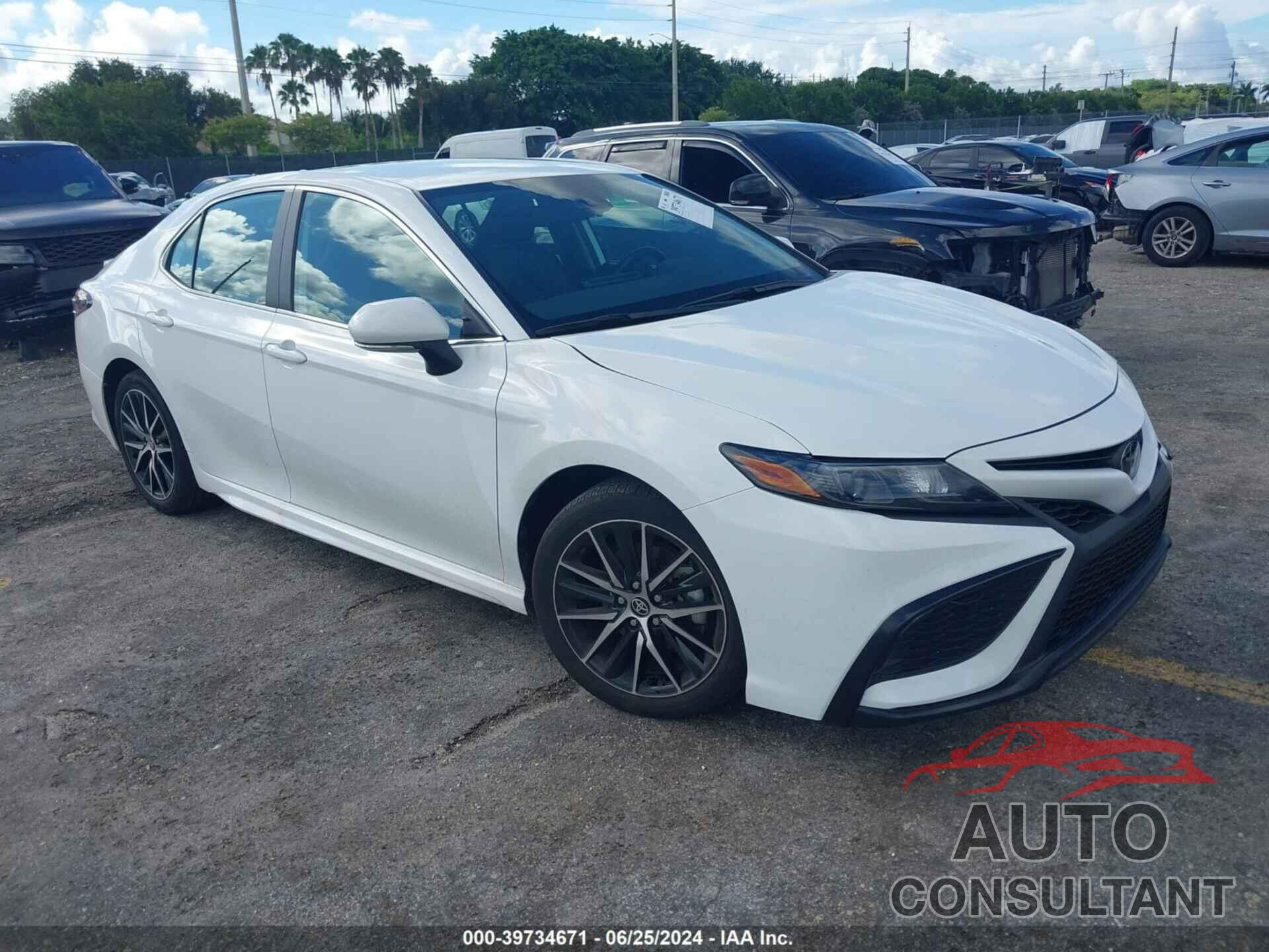 TOYOTA CAMRY 2024 - 4T1T11AK0RU856030