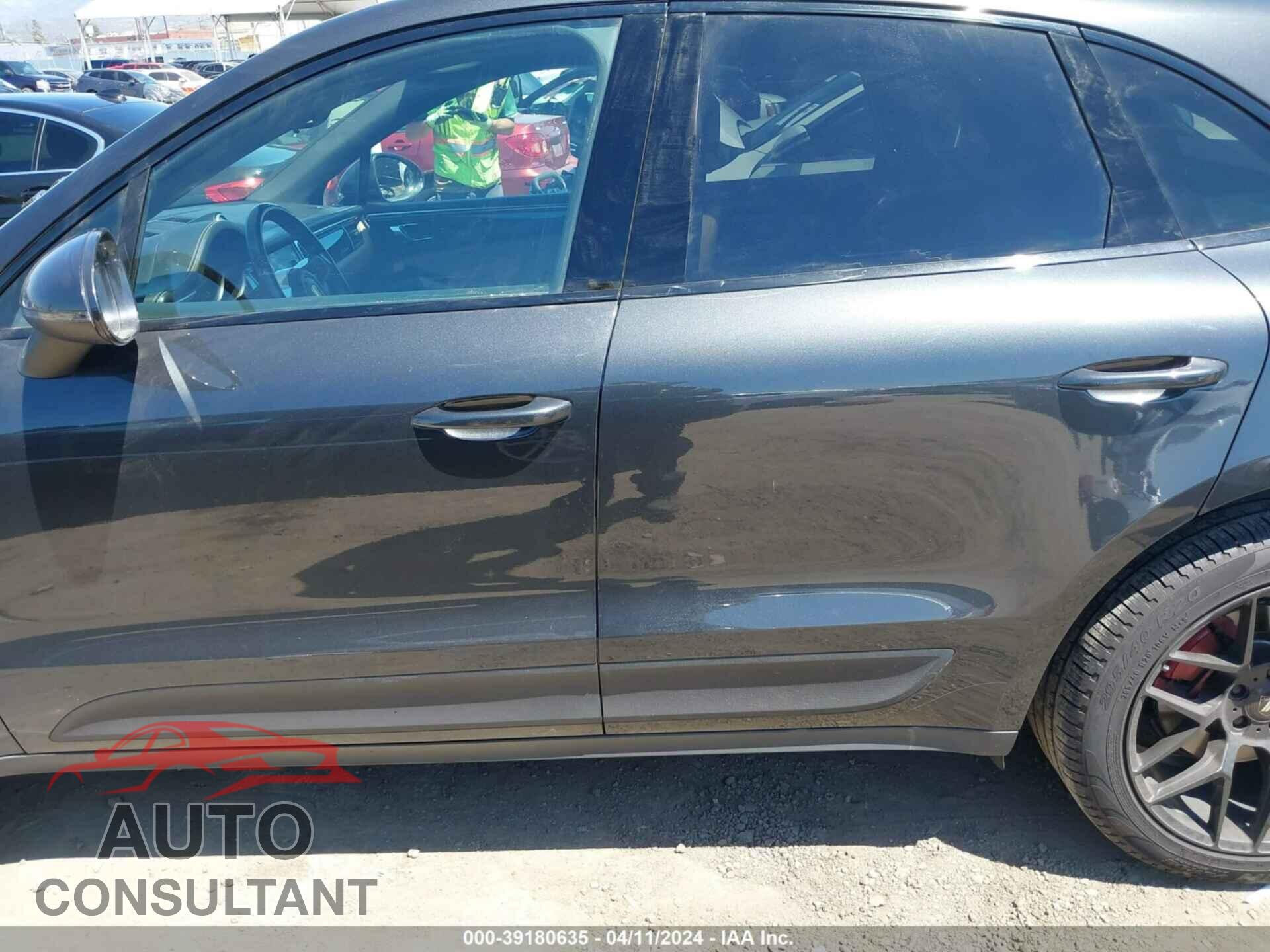 PORSCHE MACAN 2017 - WP1AA2A57HLB04842