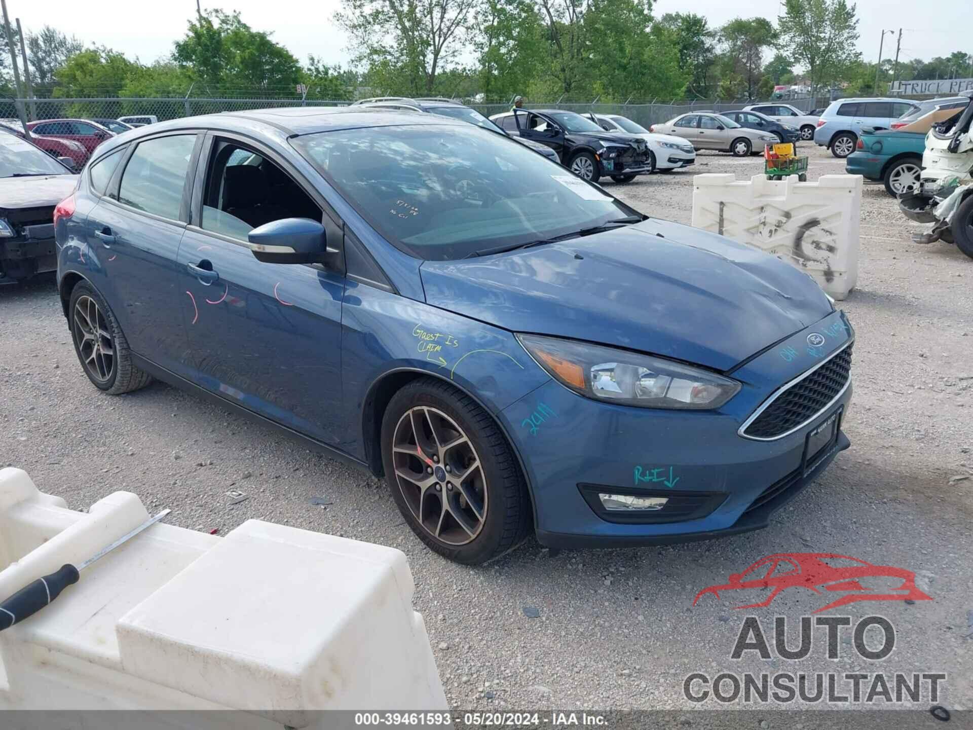 FORD FOCUS 2018 - 1FADP3M23JL227697