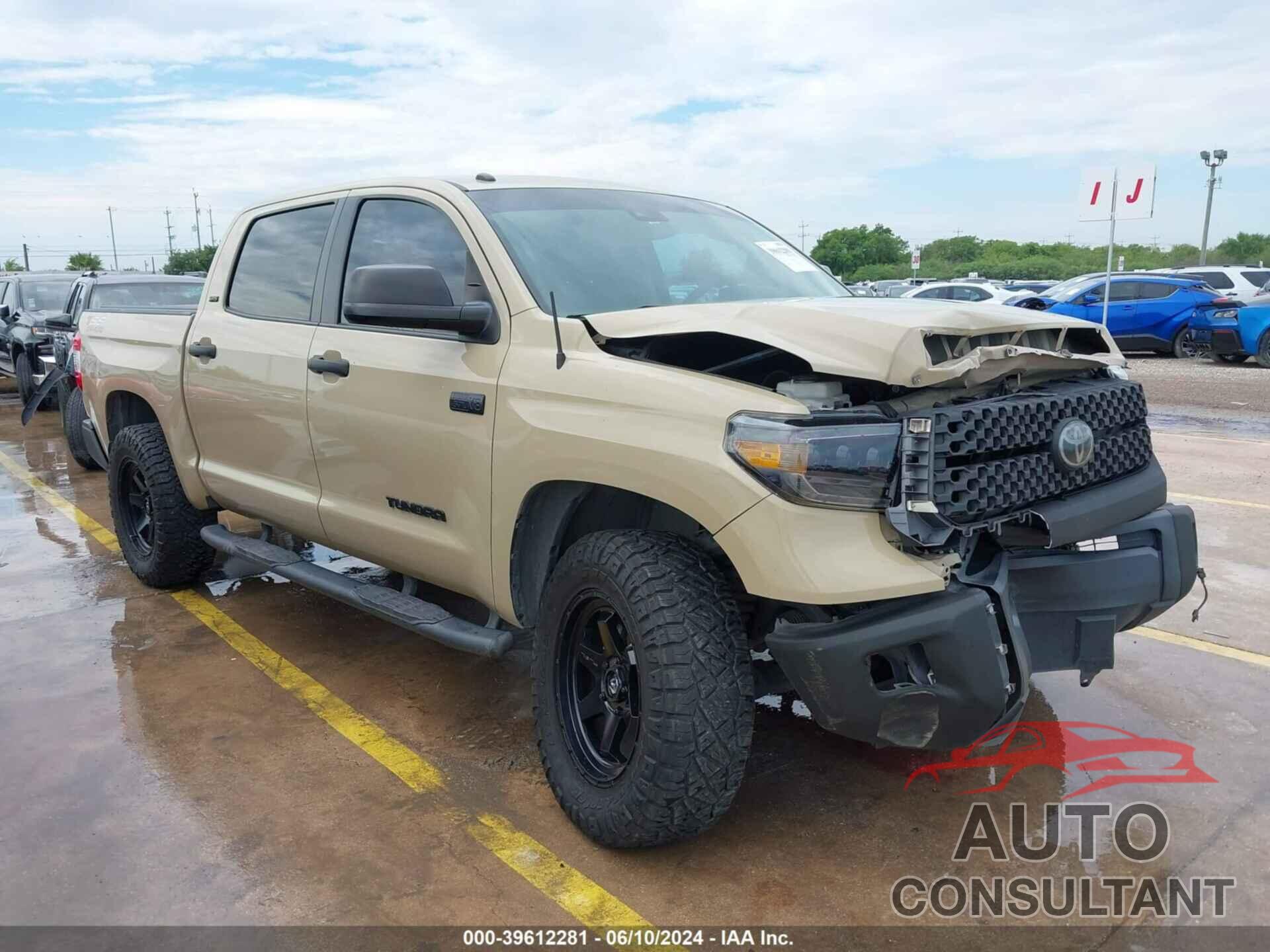 TOYOTA TUNDRA 2019 - 5TFDW5F17KX823323