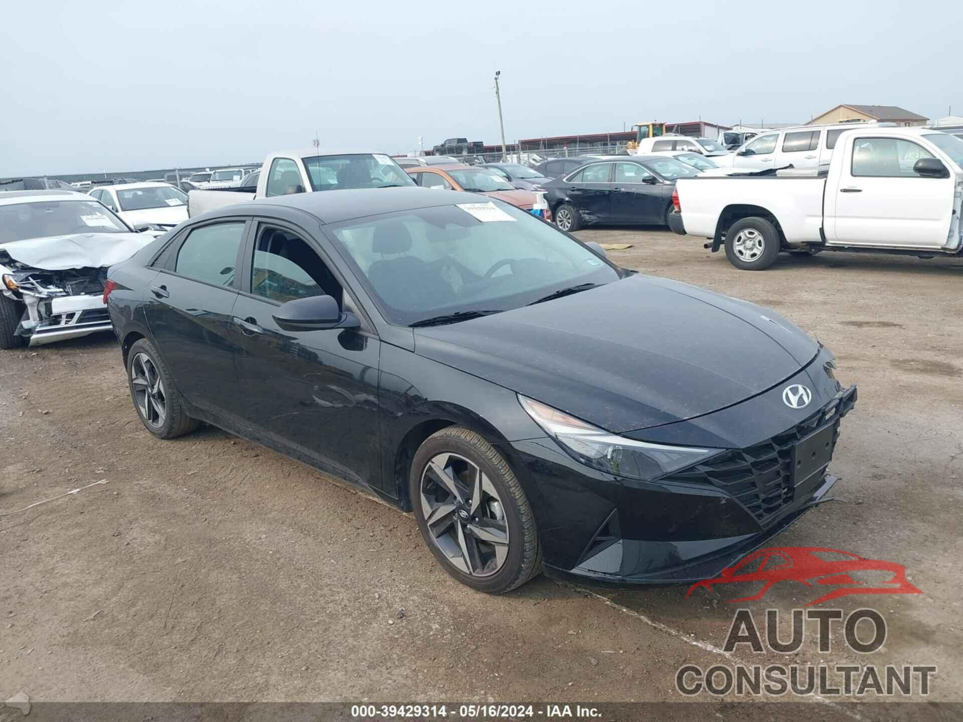 HYUNDAI ELANTRA 2023 - KMHLS4AG7PU439589