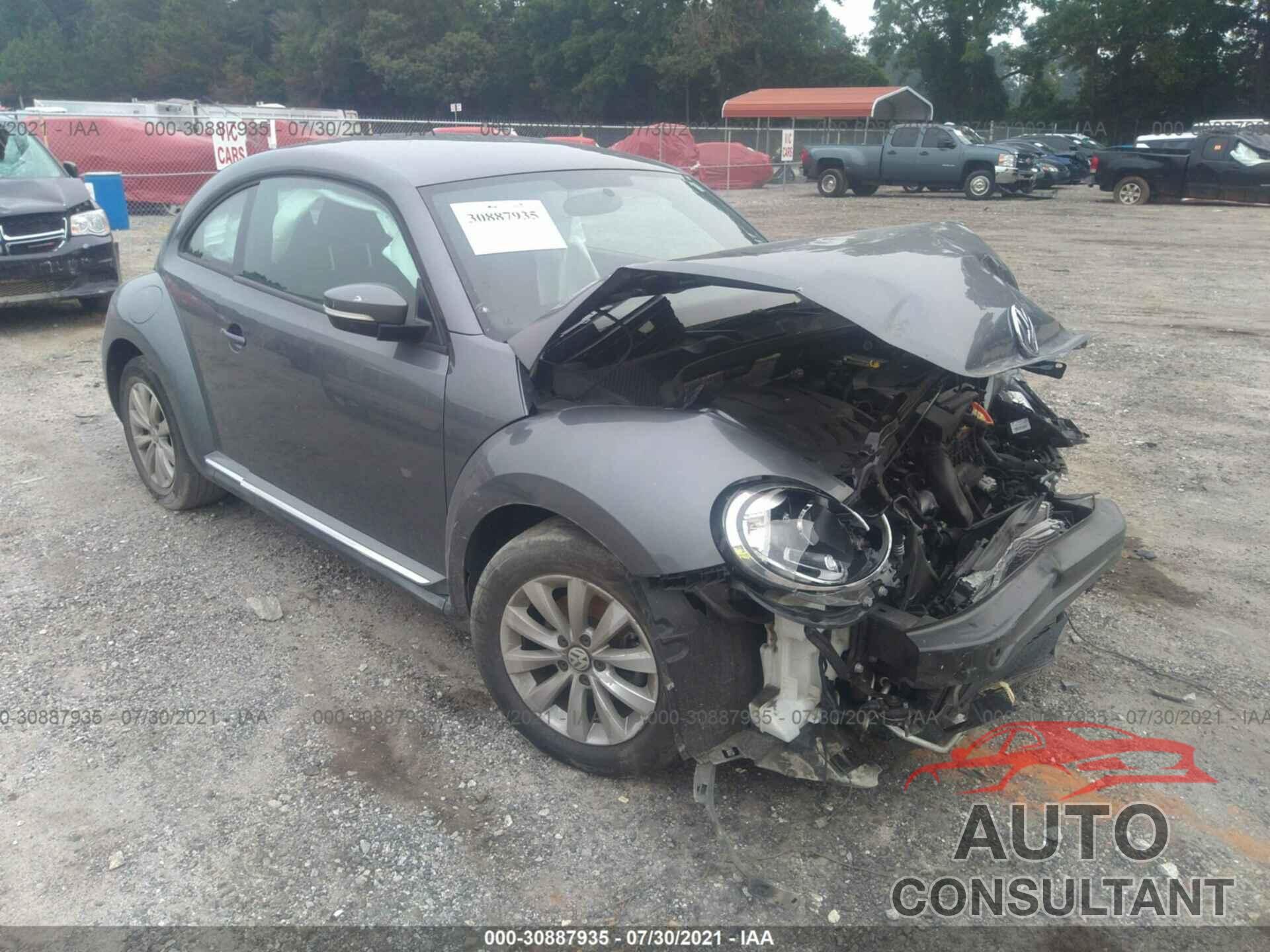 VOLKSWAGEN BEETLE 2019 - 3VWFD7AT2KM711325