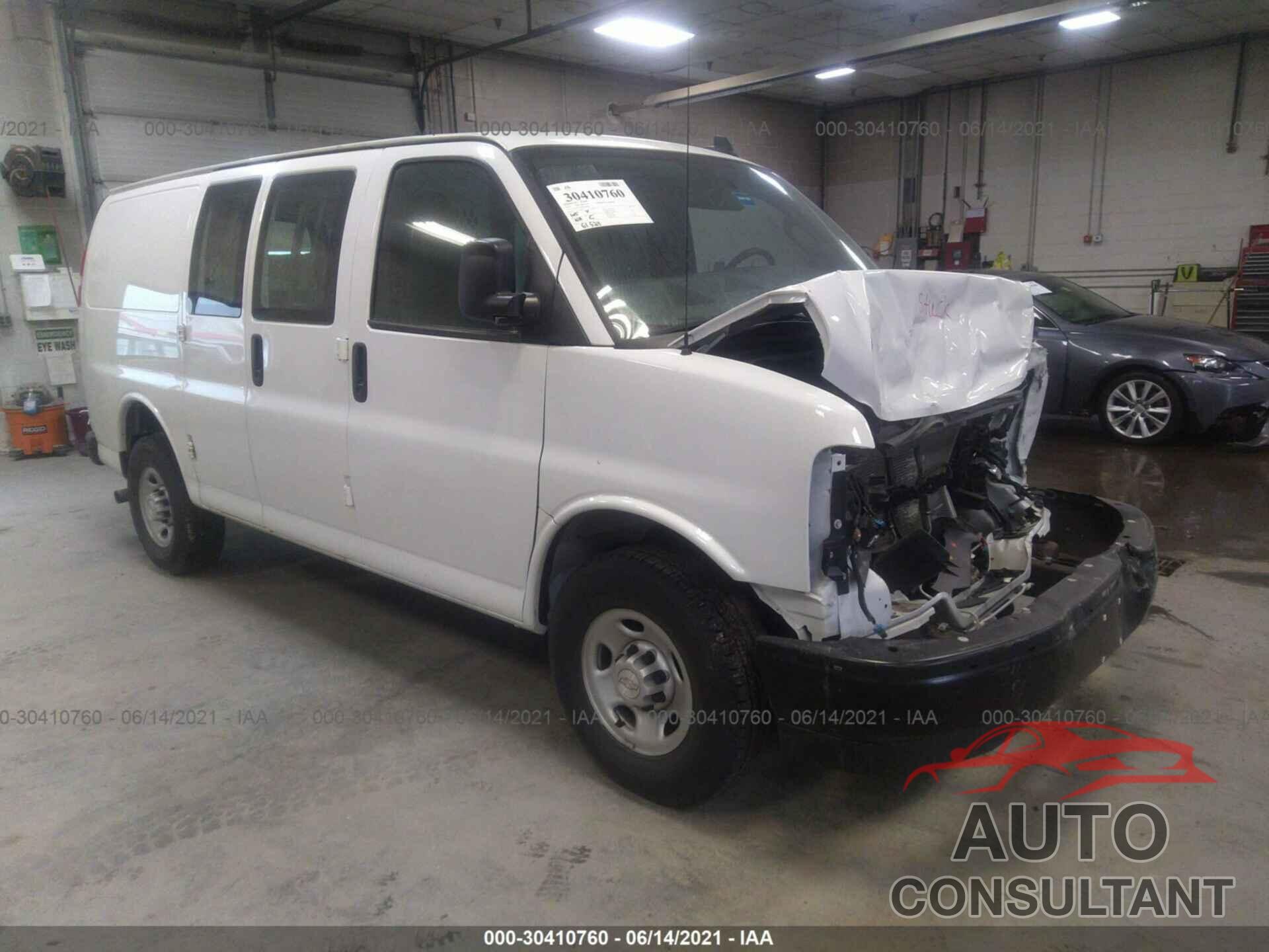 CHEVROLET EXPRESS CARGO VAN 2018 - 1GCWGAFG9J1188707