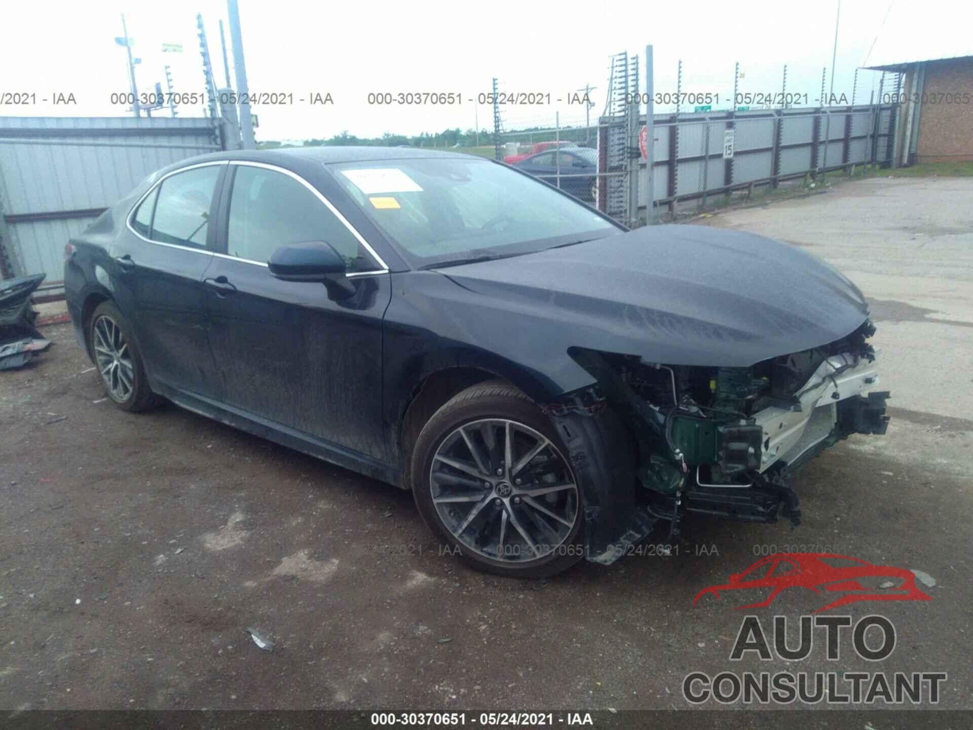 TOYOTA CAMRY 2021 - 4T1G11AK7MU415456