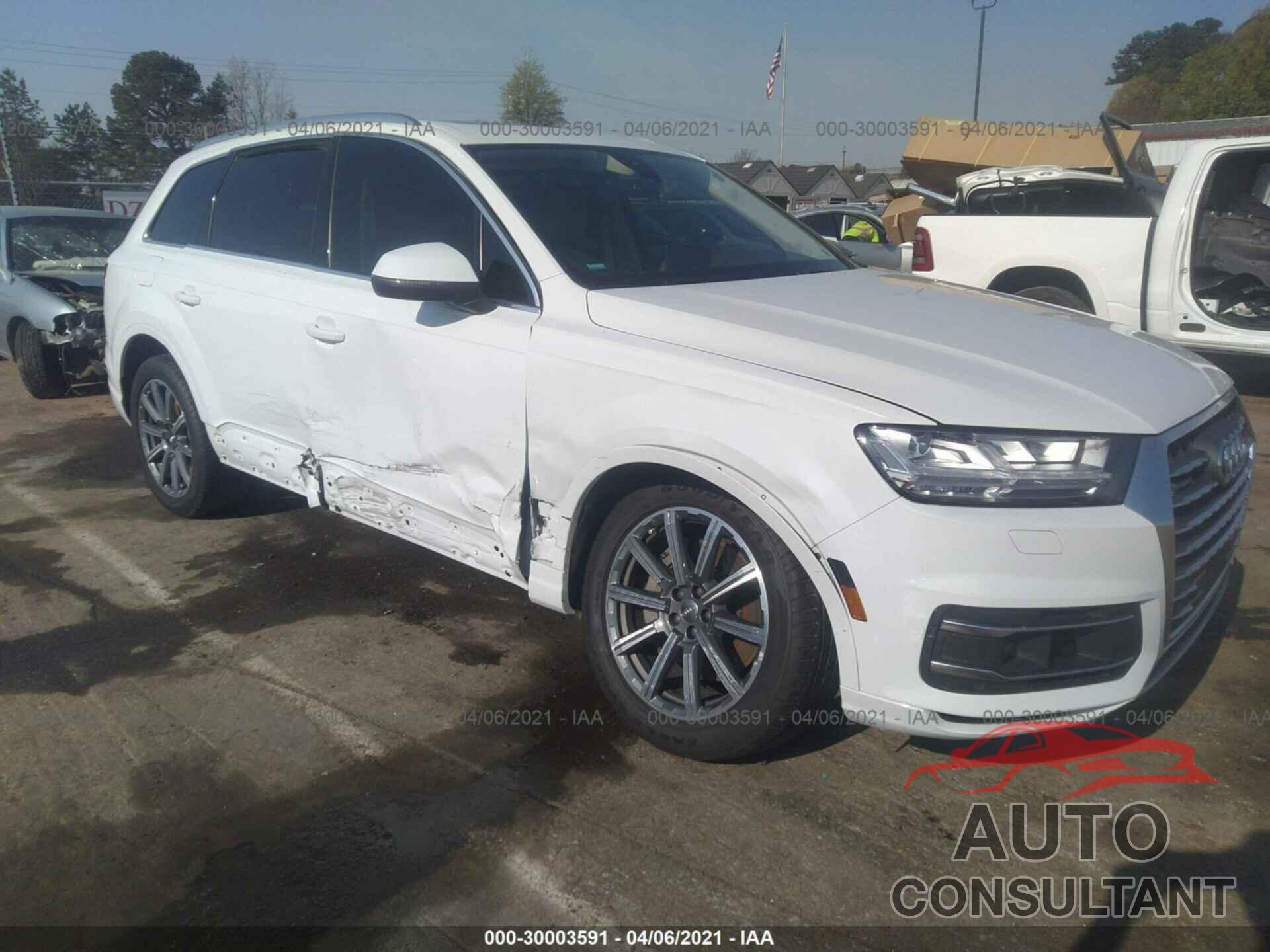 AUDI Q7 2018 - WA1VAAF73JD029686