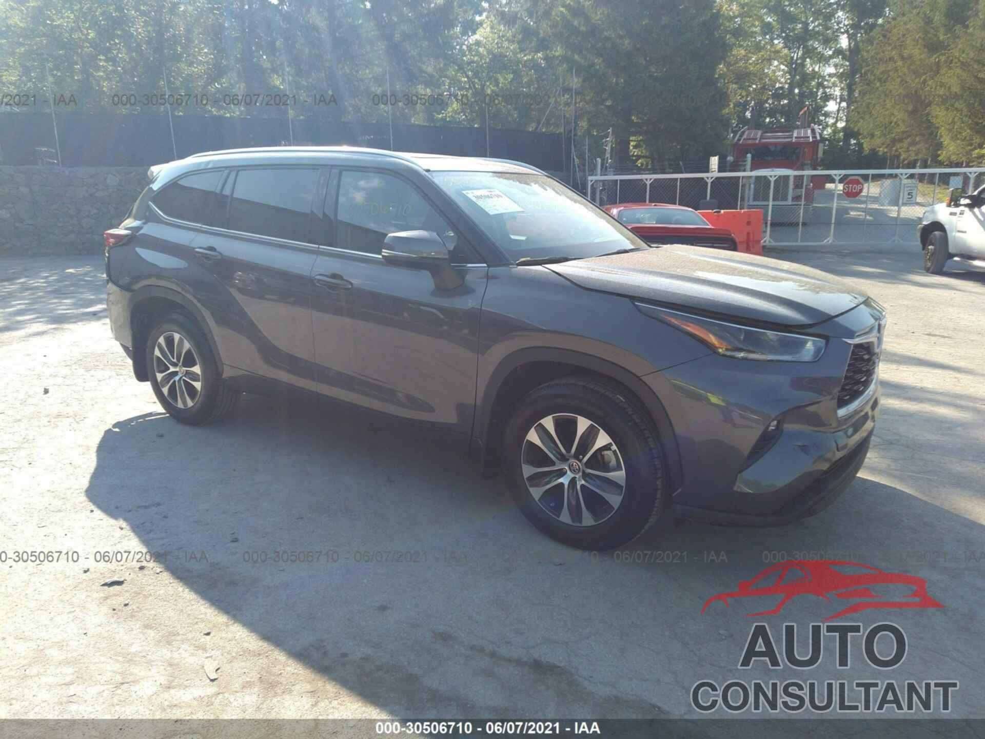 TOYOTA HIGHLANDER 2021 - 5TDGZRBH1MS109193