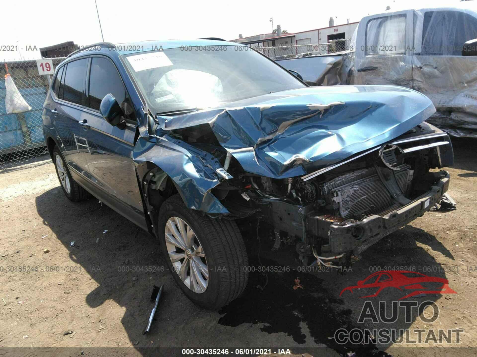 VOLKSWAGEN TIGUAN 2018 - 3VV1B7AX6JM057905