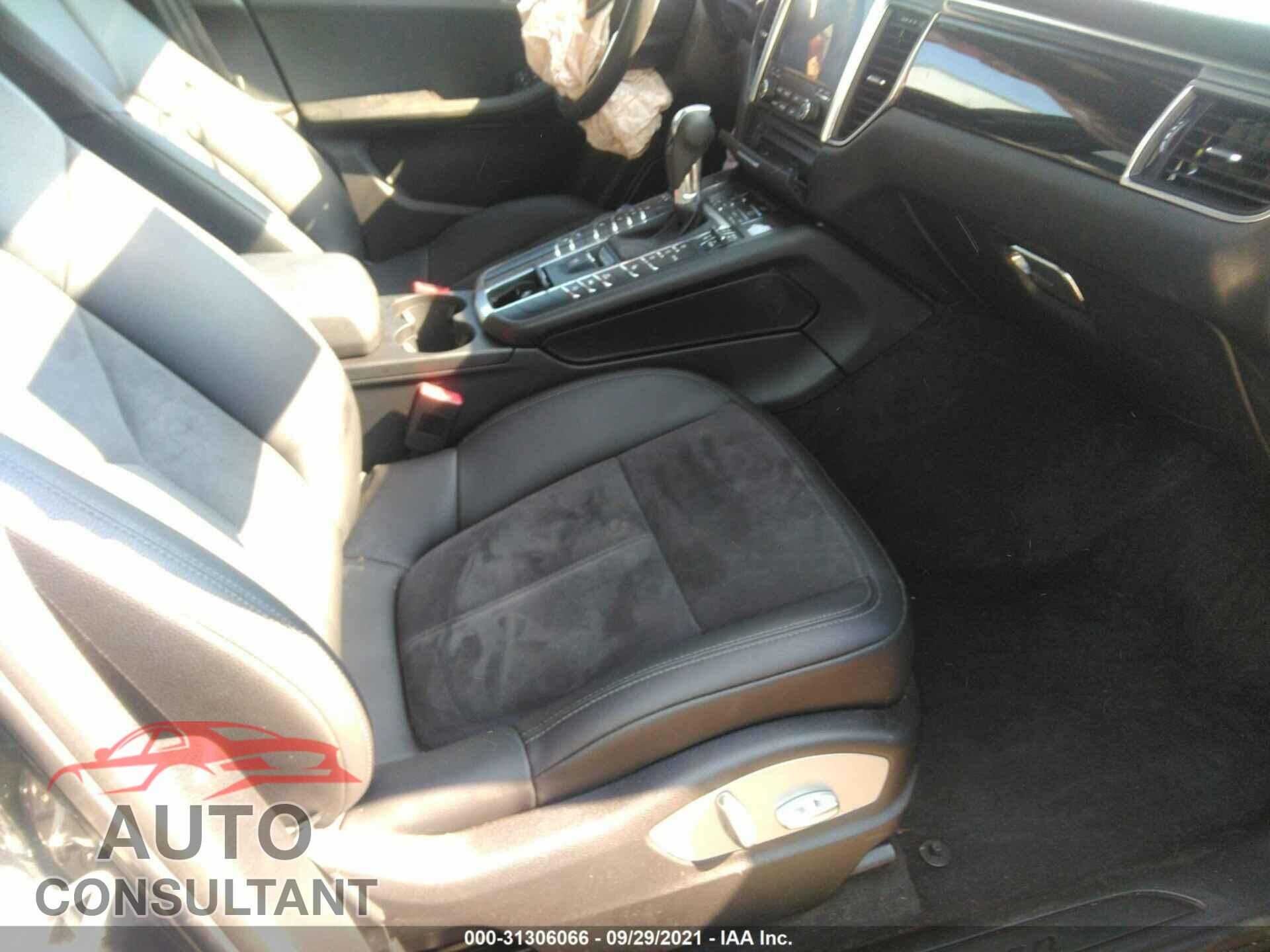 PORSCHE MACAN 2018 - WP1AA2A51JLB19732