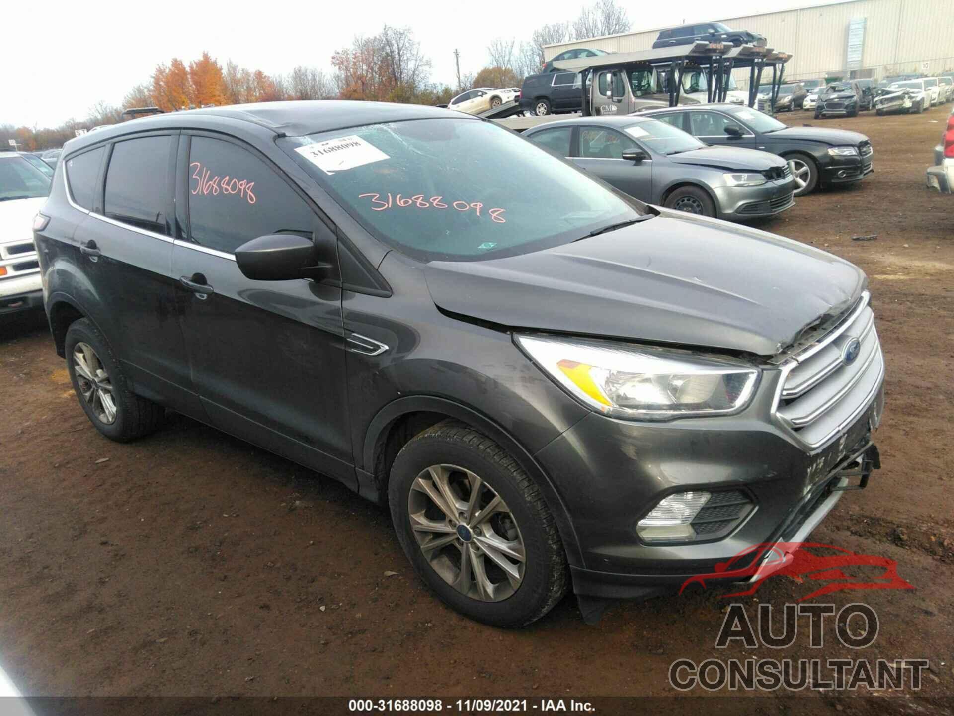 FORD ESCAPE 2017 - 1FMCU0GD2HUD65256