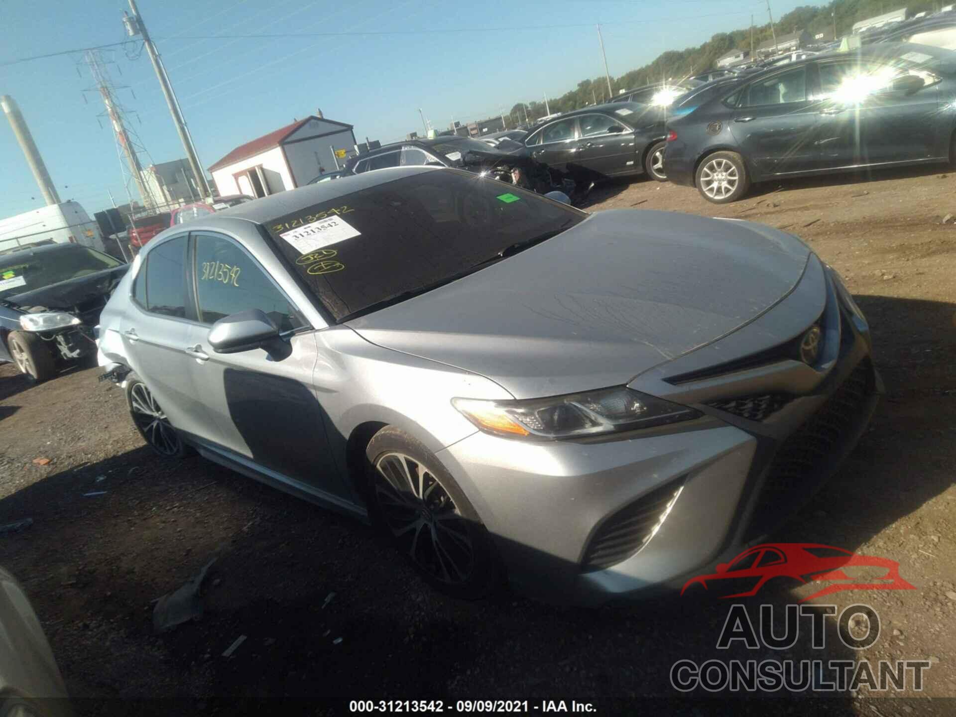 TOYOTA CAMRY 2018 - JTNB11HK1J3026460