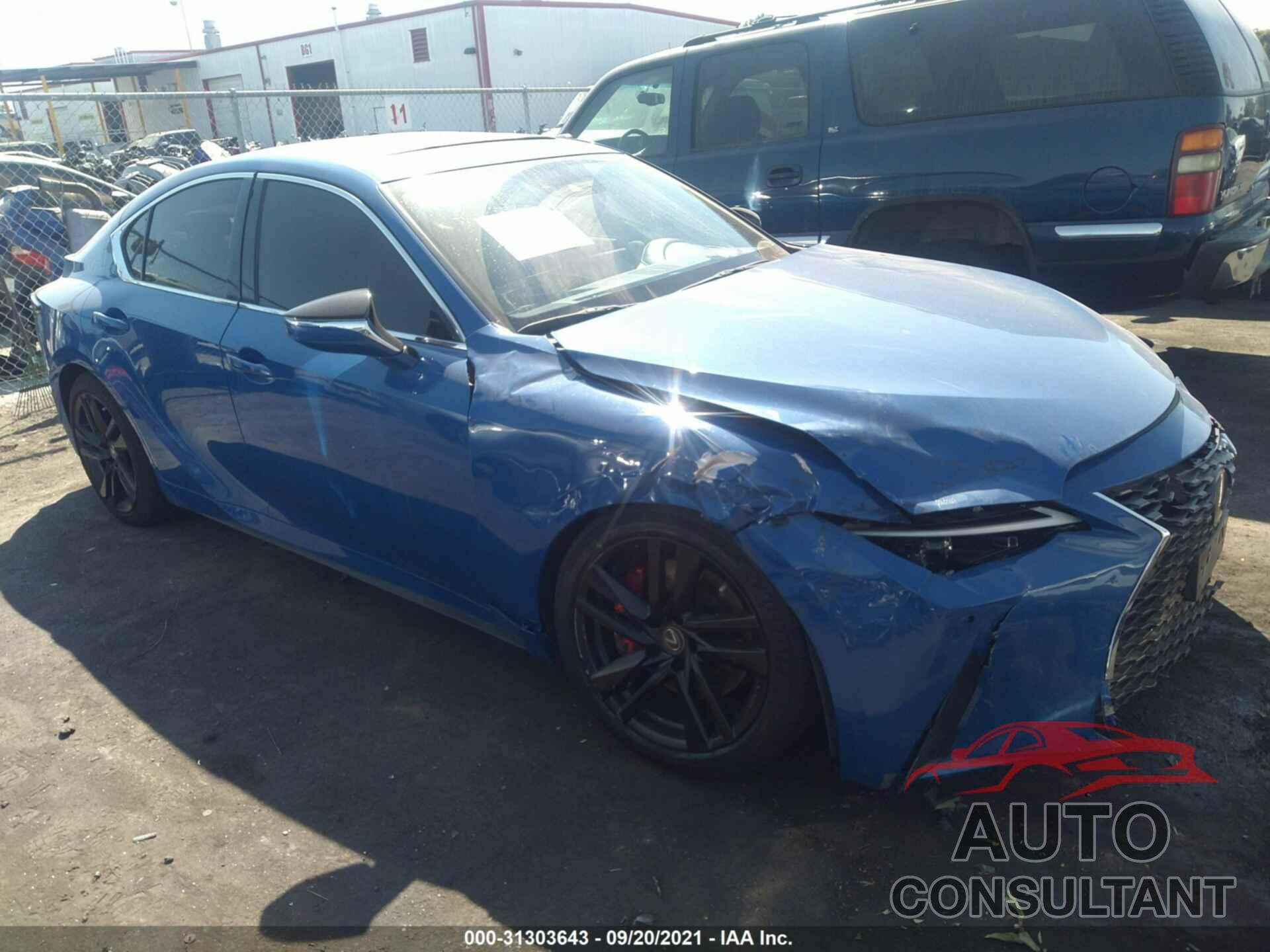 LEXUS IS 2021 - JTHCA1D25M5109217