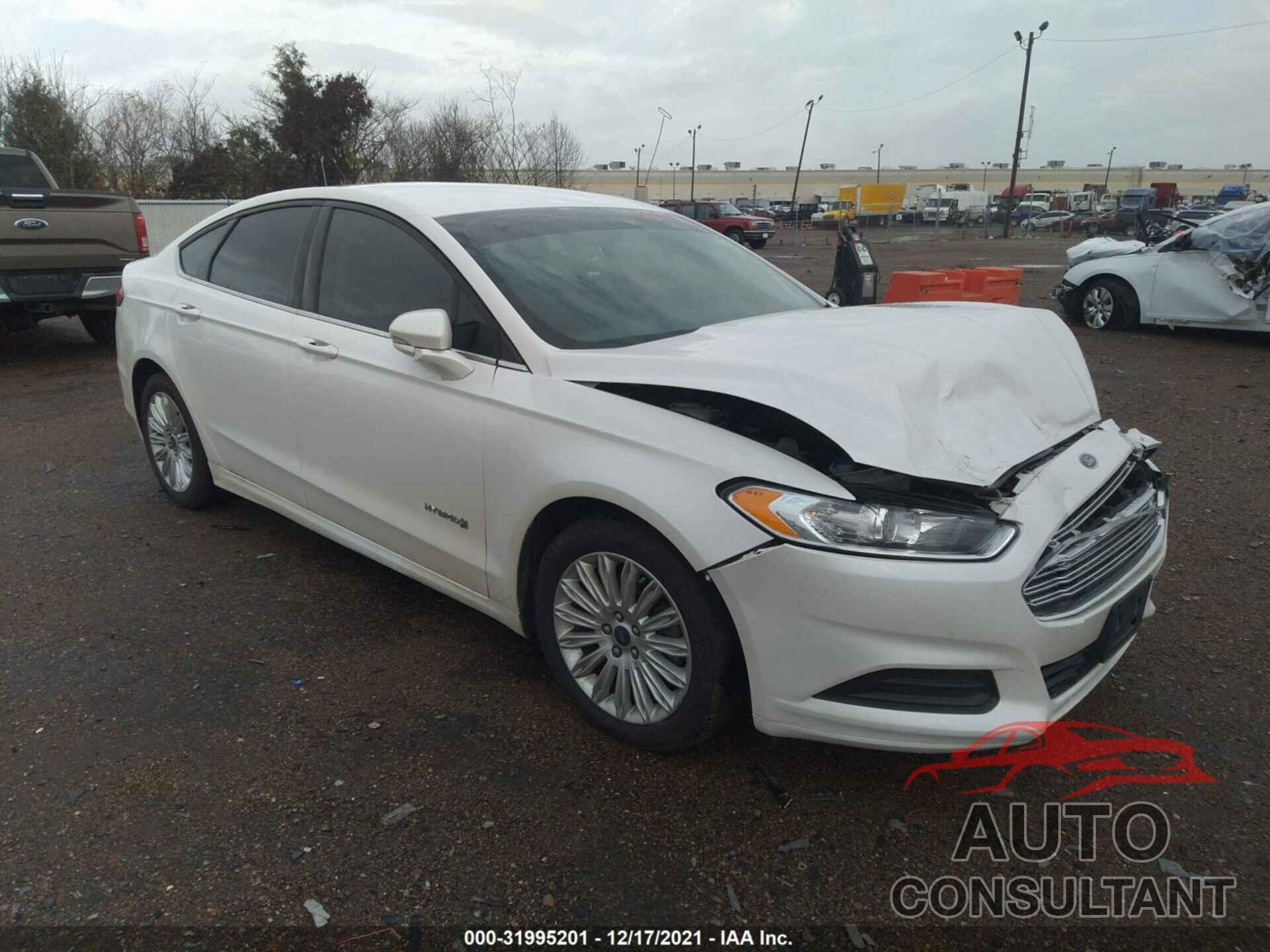 FORD FUSION 2016 - 3FA6P0LU8GR258853